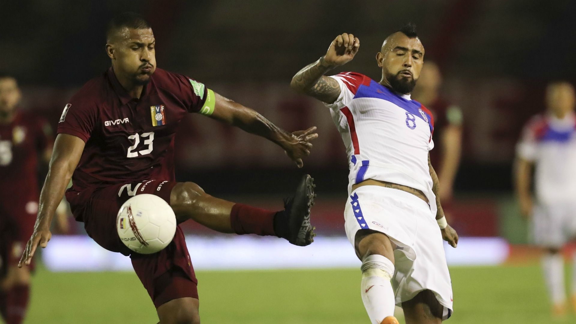 Salomón Rondón Arturo Vidal 171120 Venezuela Chile