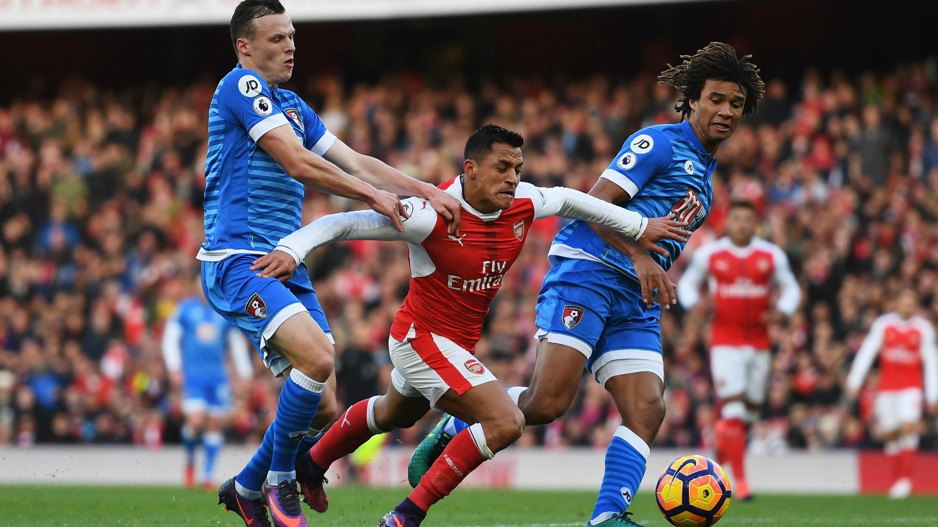 271116 Brad Smith Alexis Sánchez Nathan Ake Arsenal Bournemouth