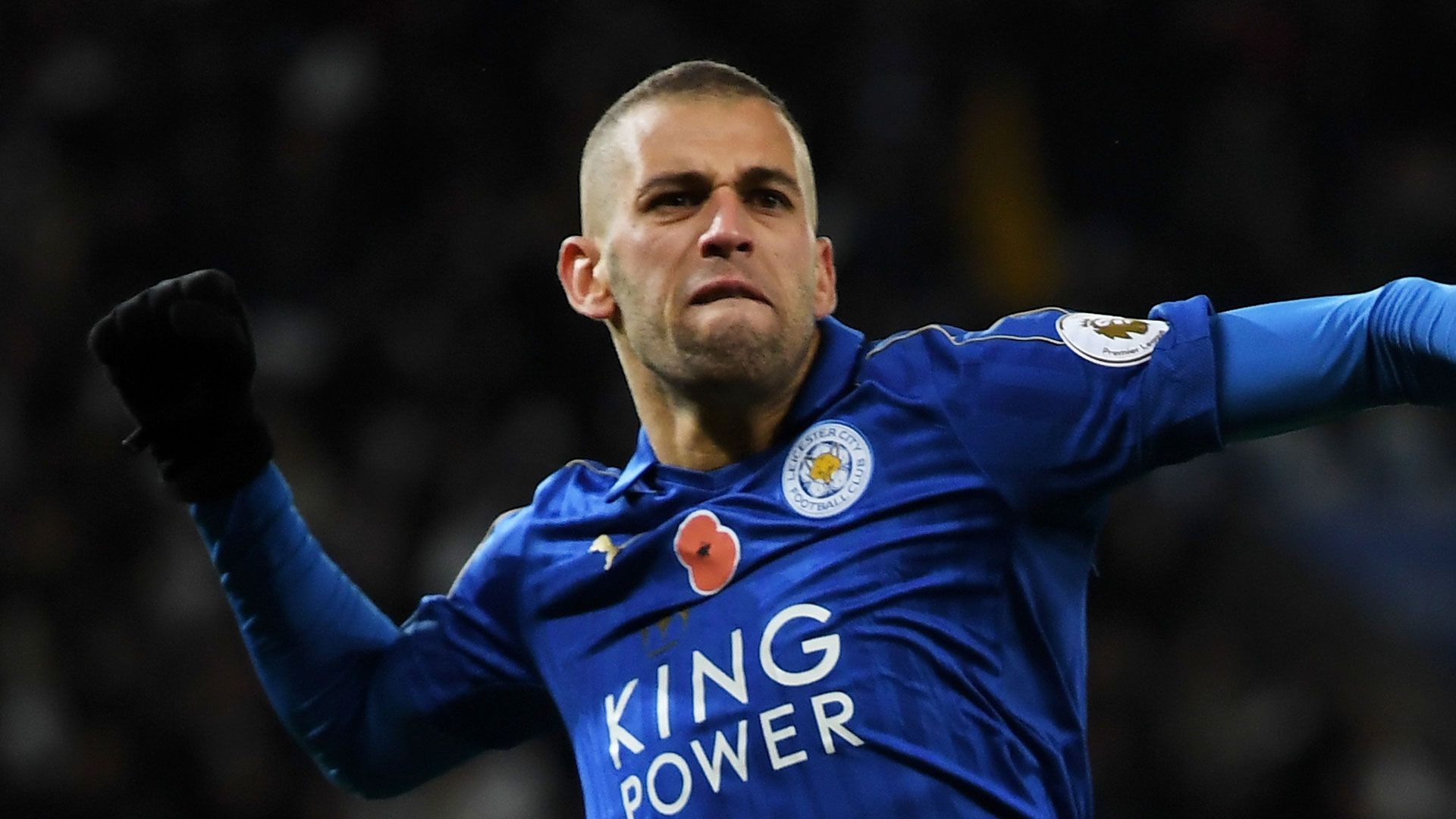 Islam Slimani 11062016