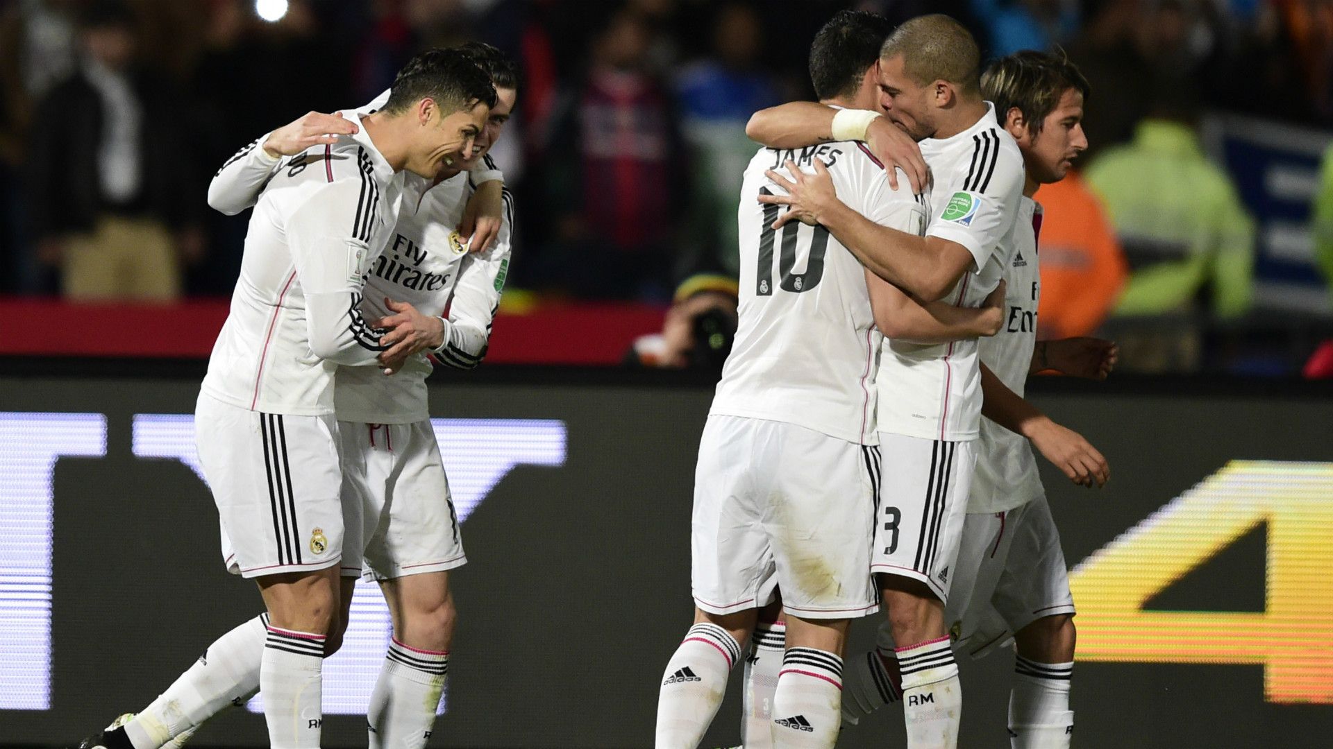 GARETH BALE CRISTIANO RONALDO JAMES RODRIGUEZ PEPE REAL MADRID SAN LORENZO FIFA CLUB WORLD CUP FINAL 12202014
