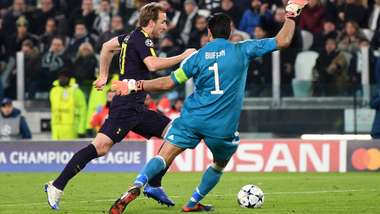 Buffon Kane Juventus Tottenham Champions League