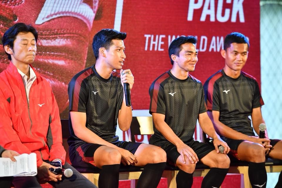 Mizuno Power Of Passion Red