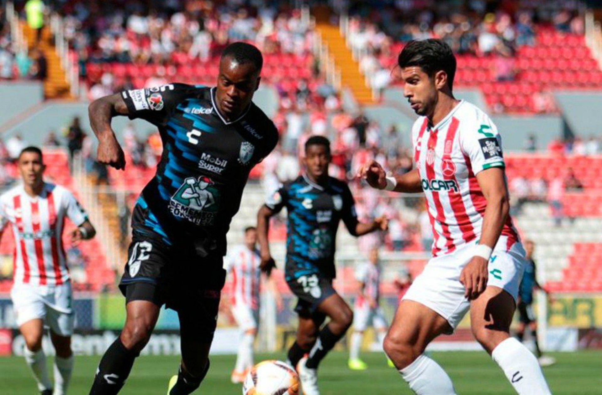 Necaxa Pachuca Eduardo Herrera
