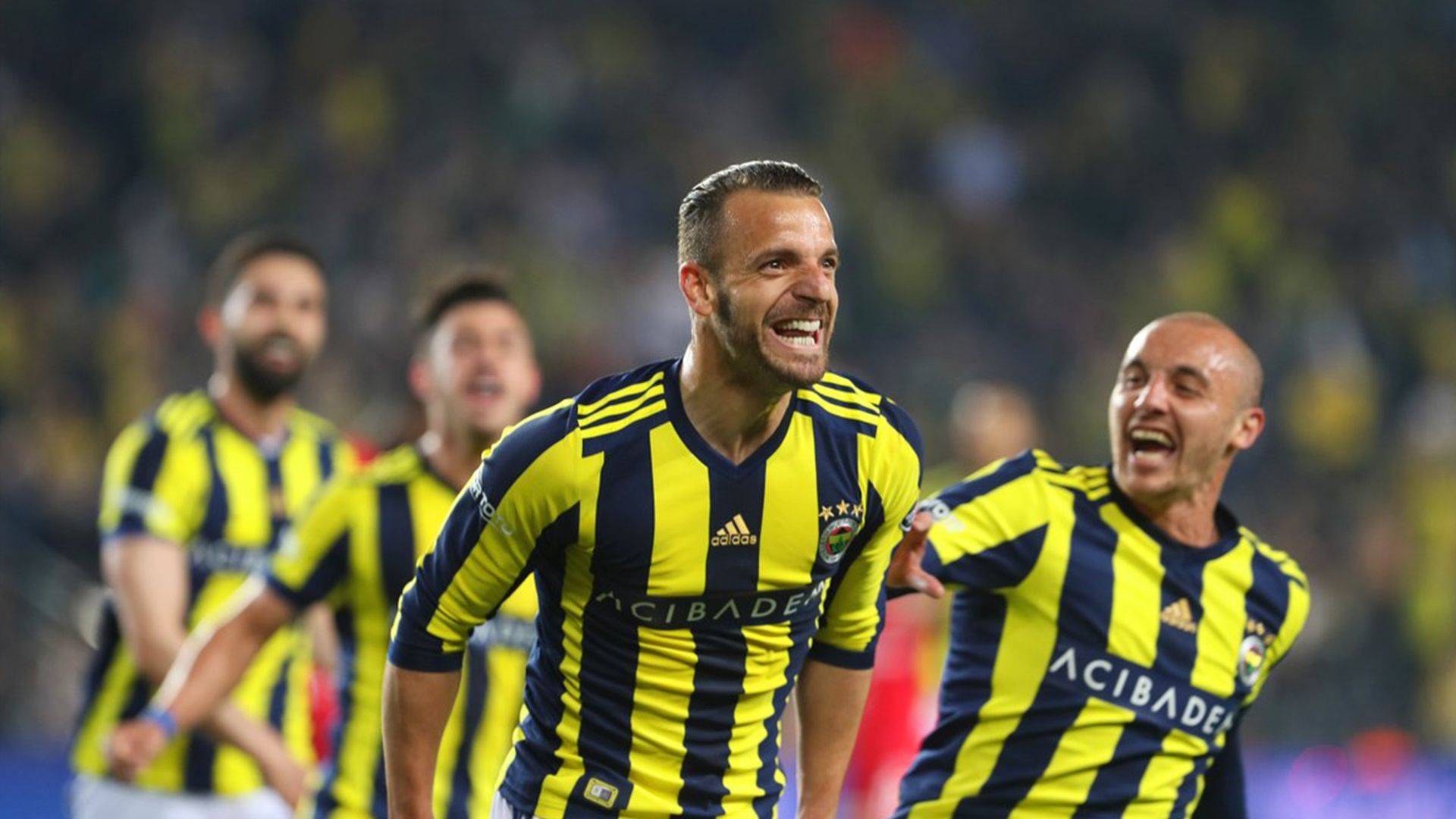 Roberto Soldado Aatif Chahechouhe Fenerbahce goal celebration Antalyaspor 04232018