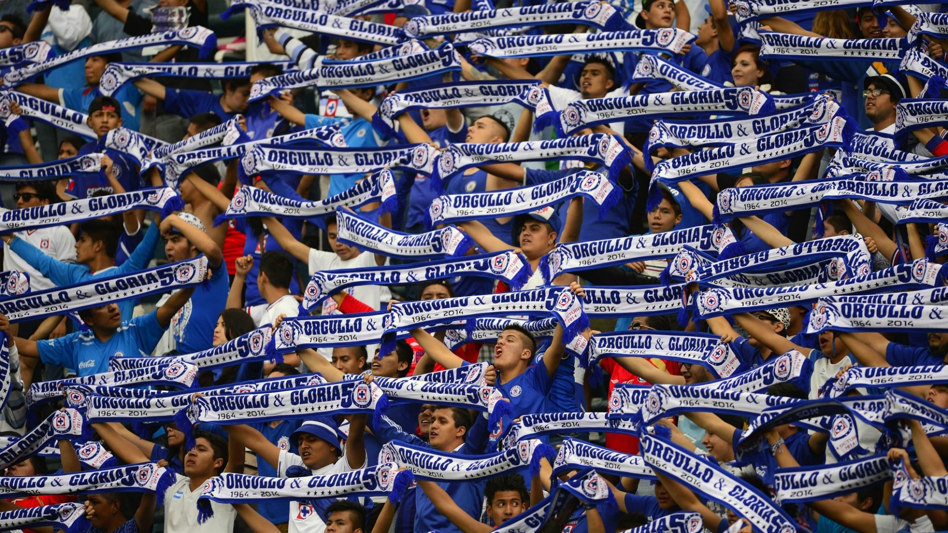 Cruz Azul fans