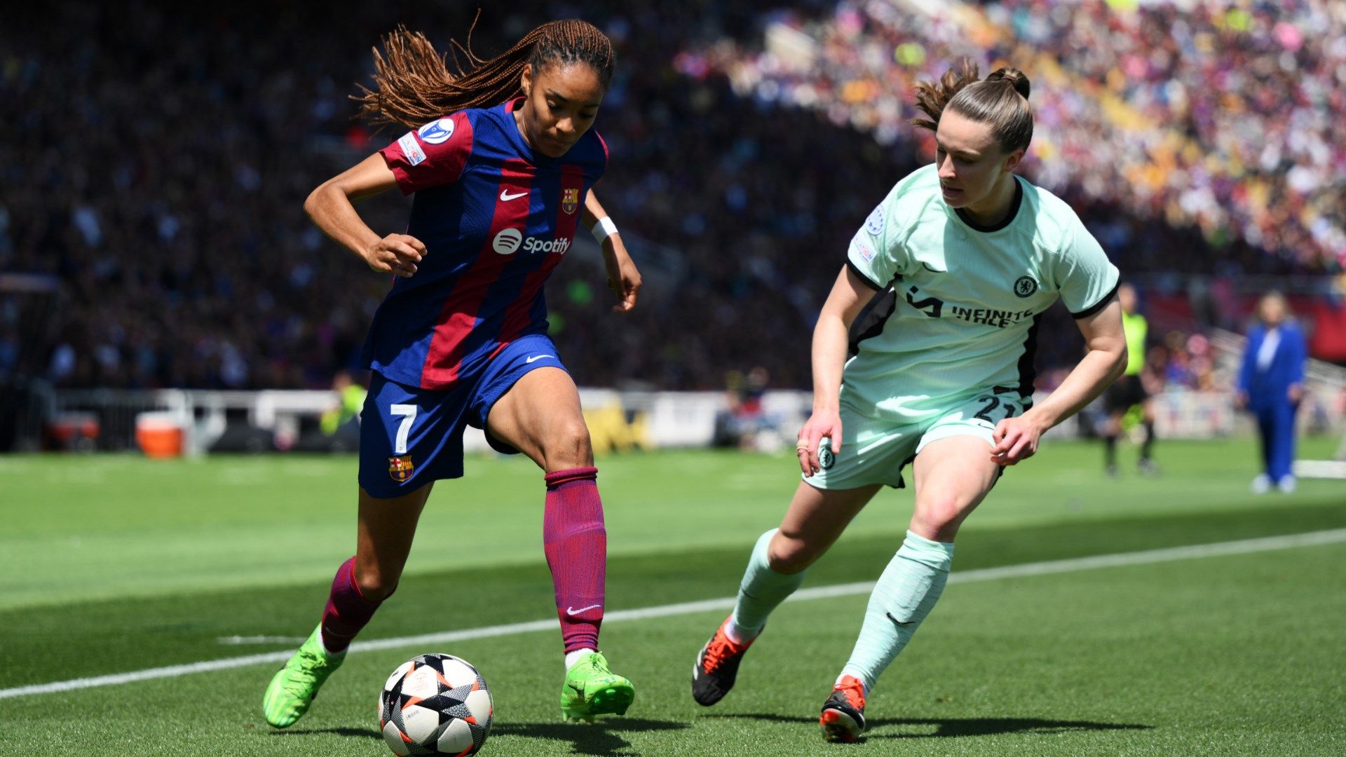 Salma Paralluelo Niamh Charles Barcelona Chelsea 2023-24
