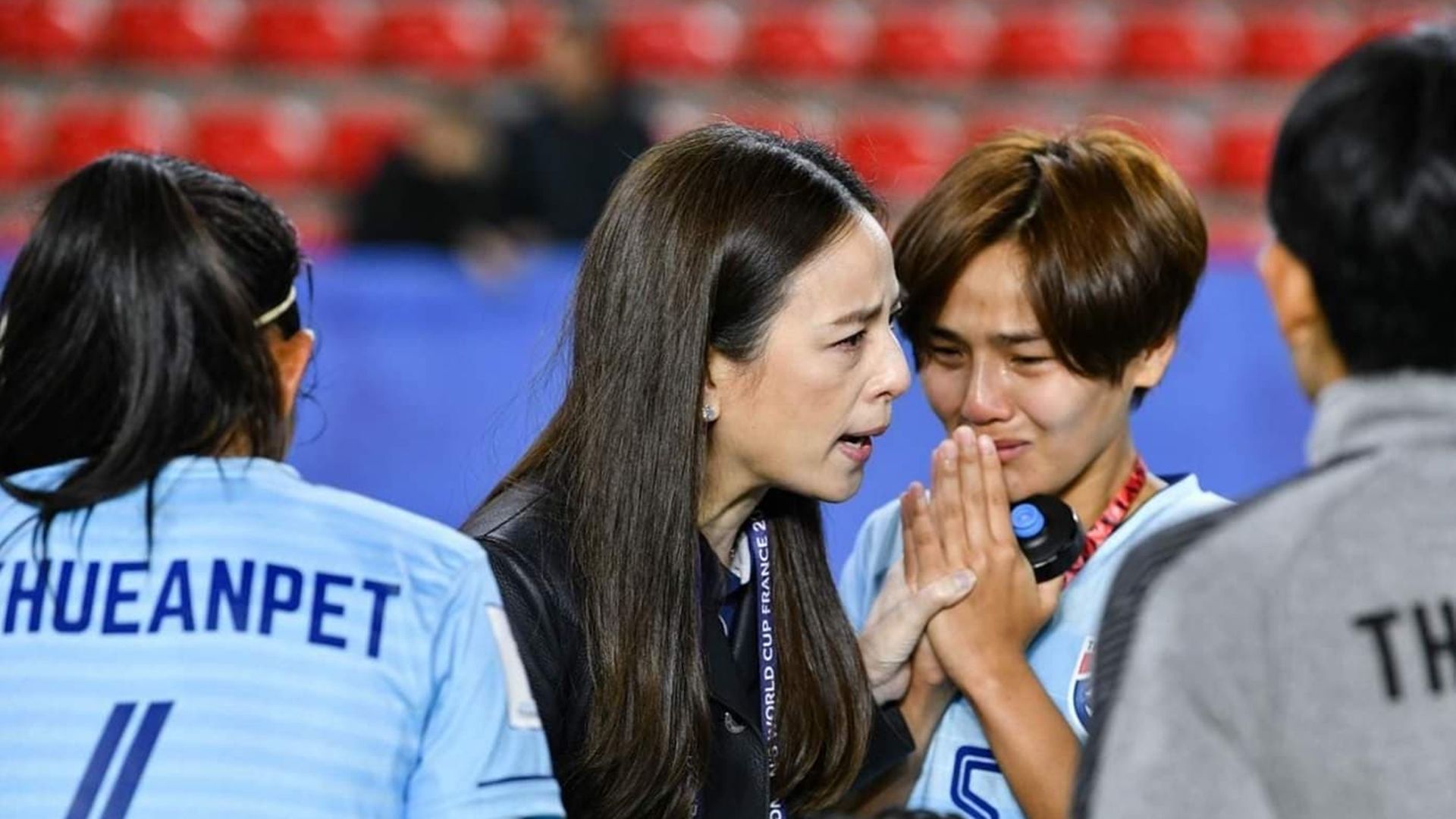 นวลพรรณ ล่ำซำ