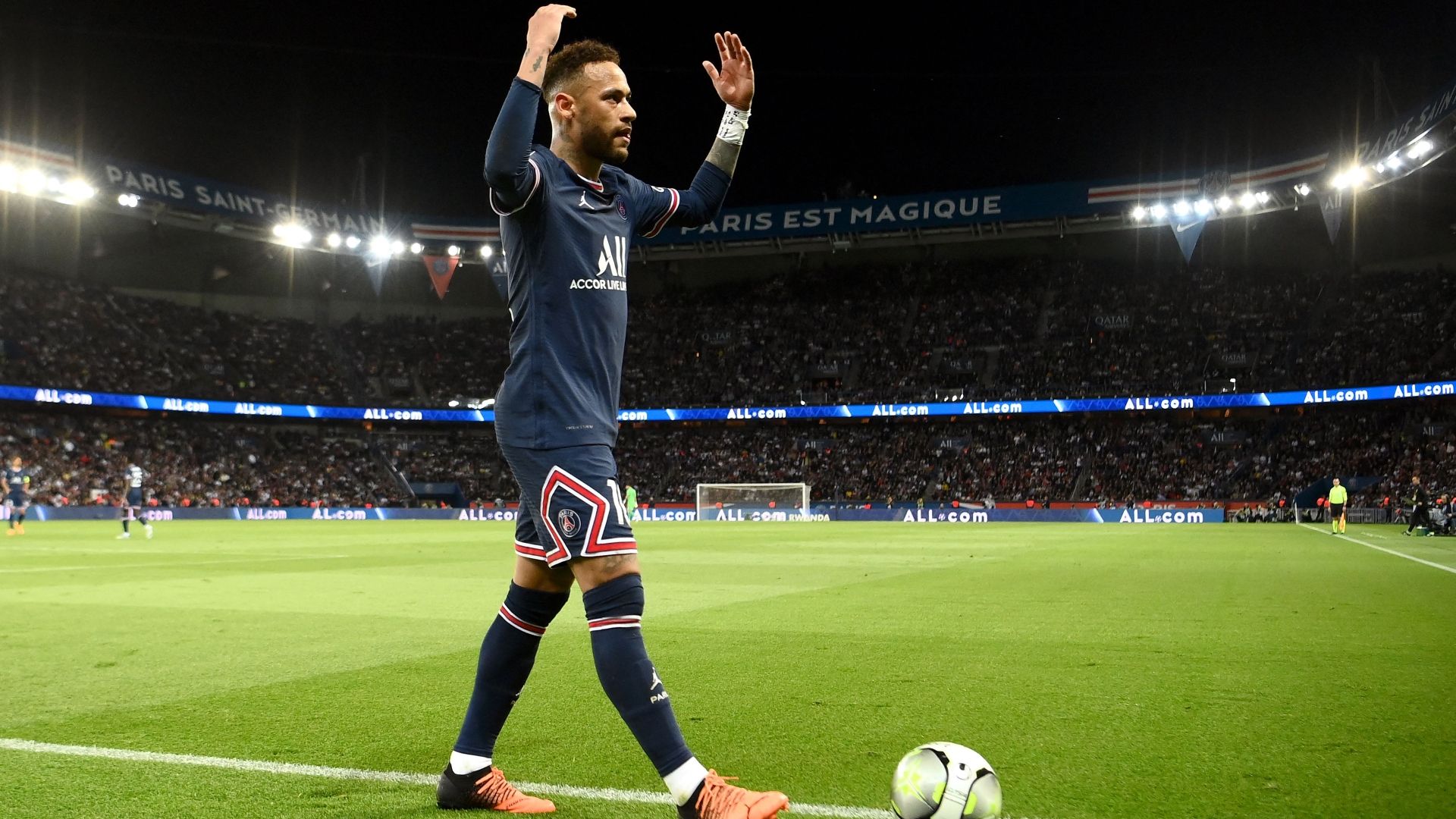 Neymar PSG fans 2021-22