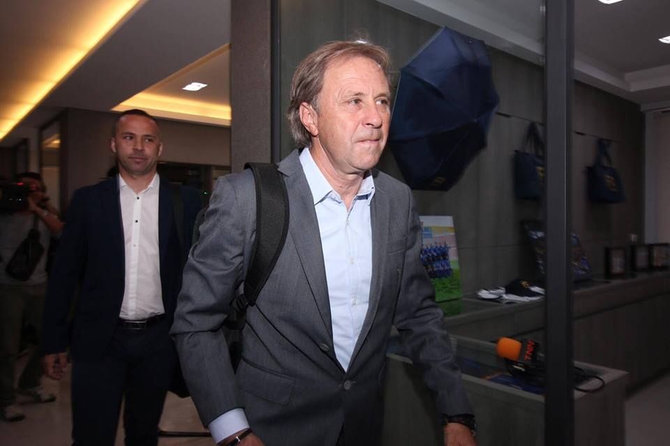 มิโลวาน ราเยวัช