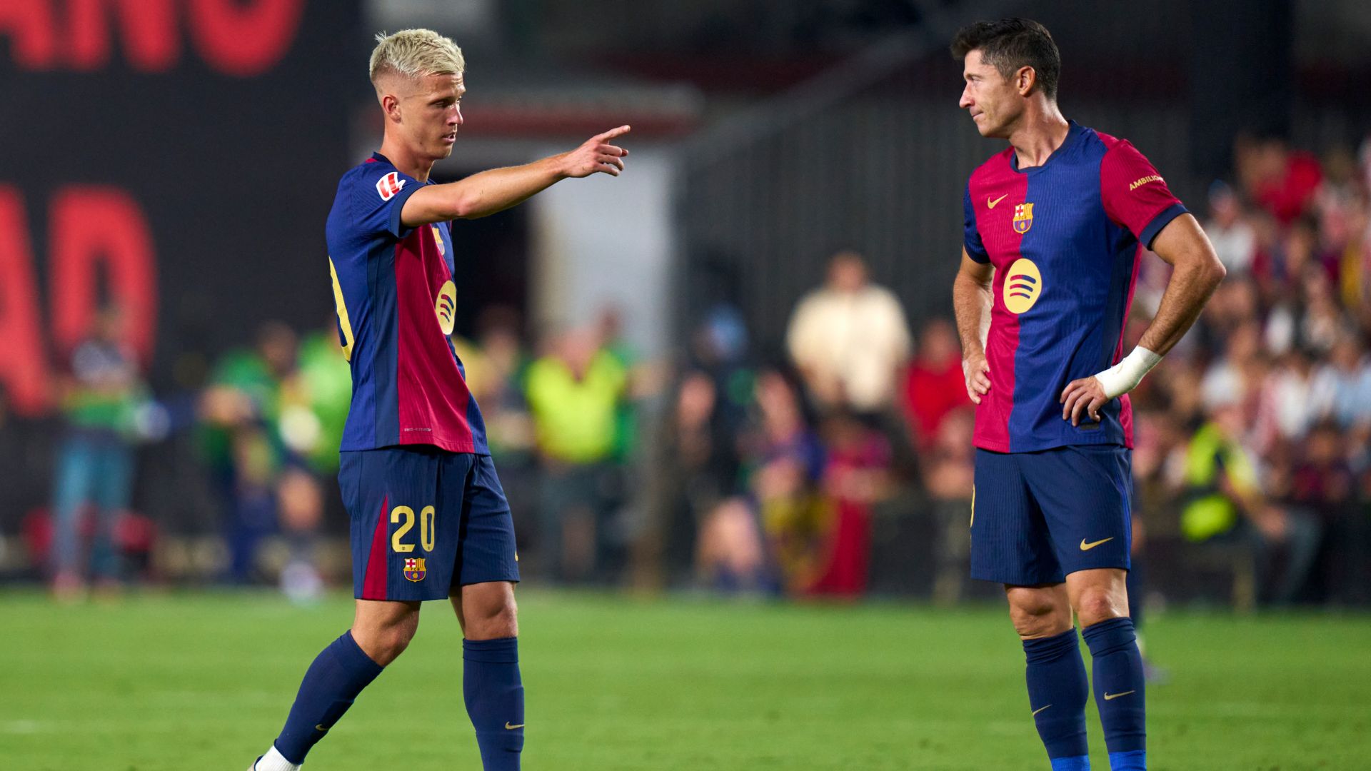 Dani Olmo Robert Lewandowski Barcelona 2024-25