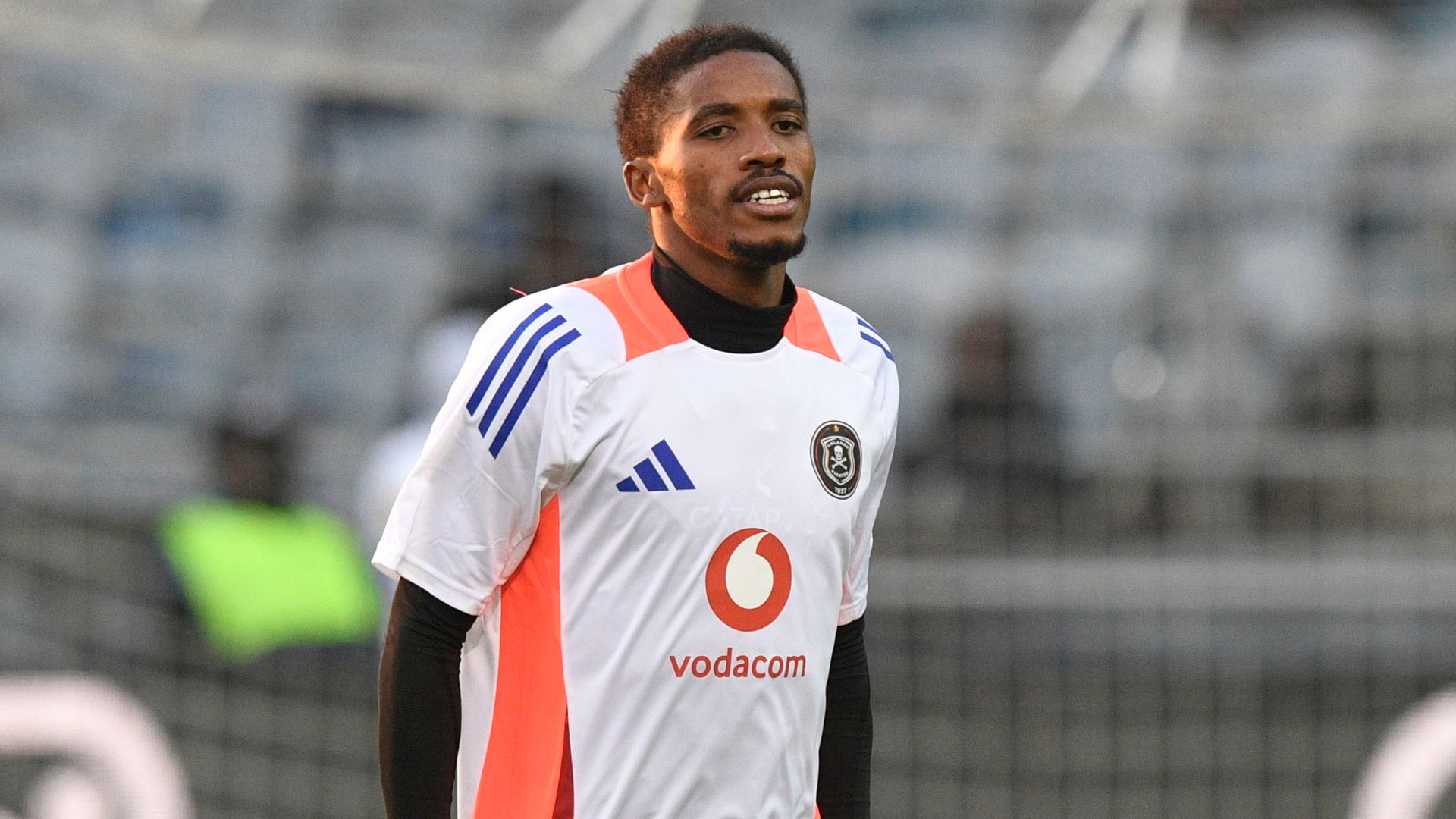 WATCH: Sharp & Ready To Impress - Monnapule Saleng starts training amid Orlando  Pirates issues | Goal.com South Africa