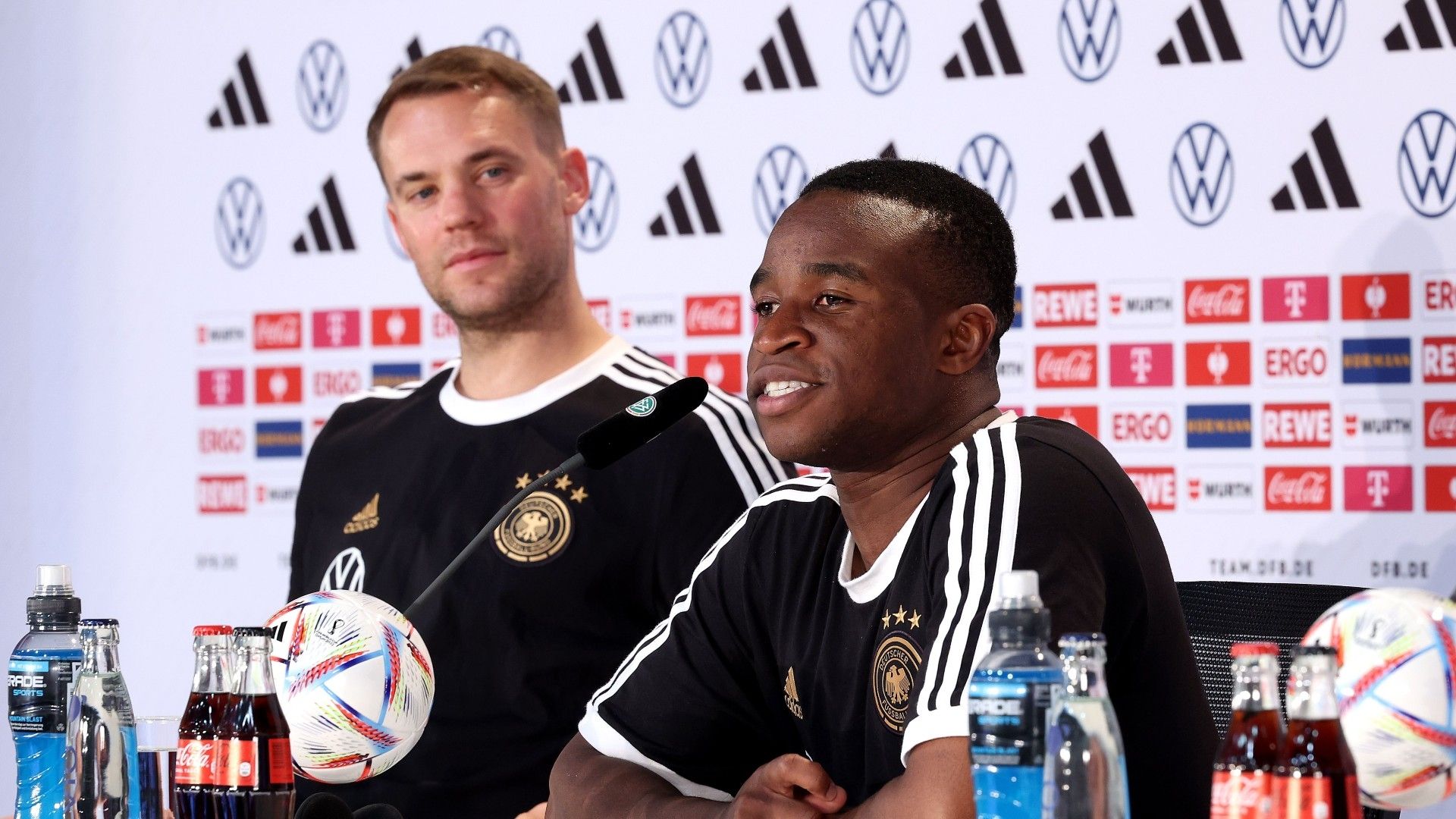 Manuel Neuer - Moukoko