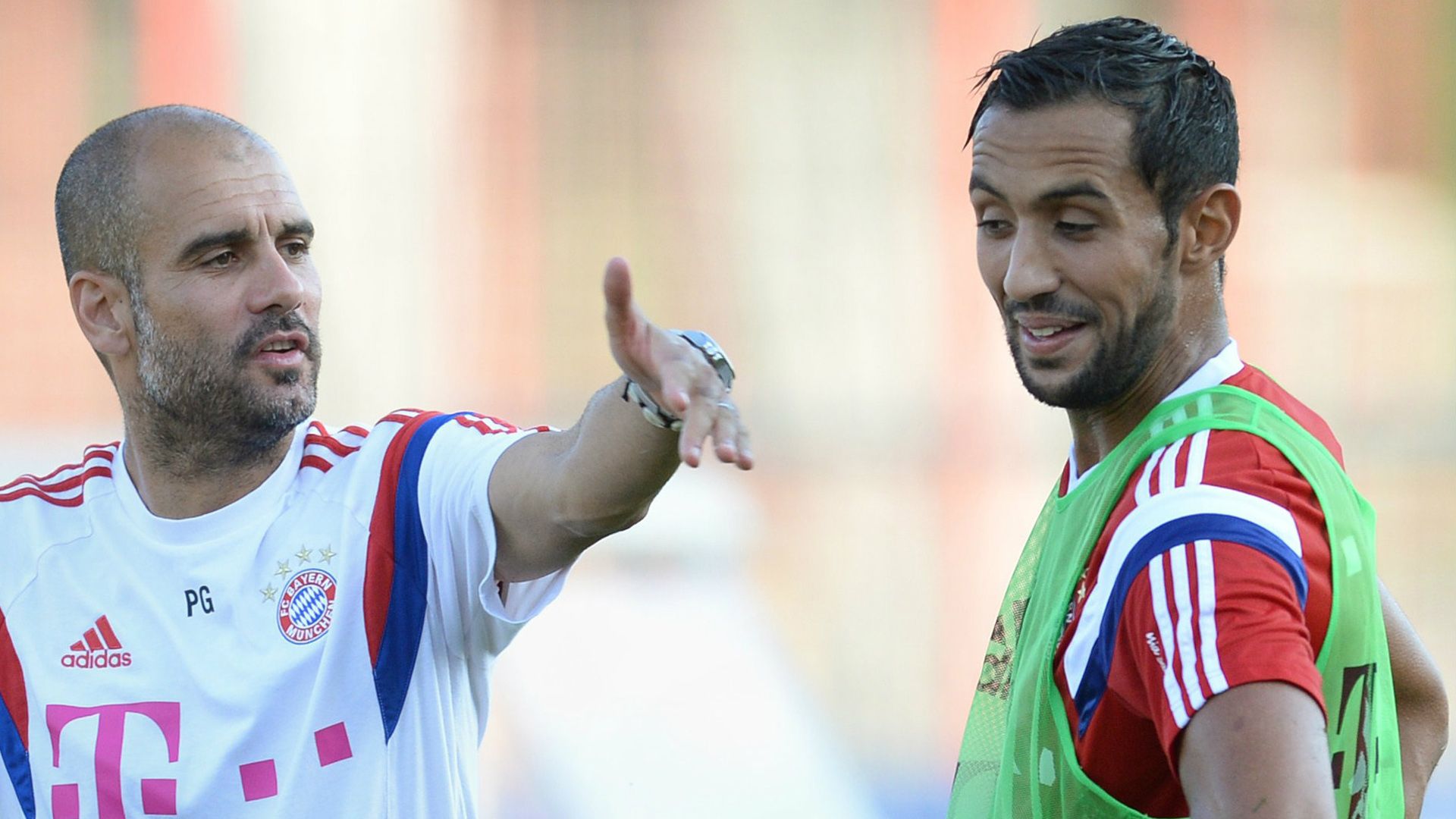 Pep Guardiola Mehdi Benatia Bayern