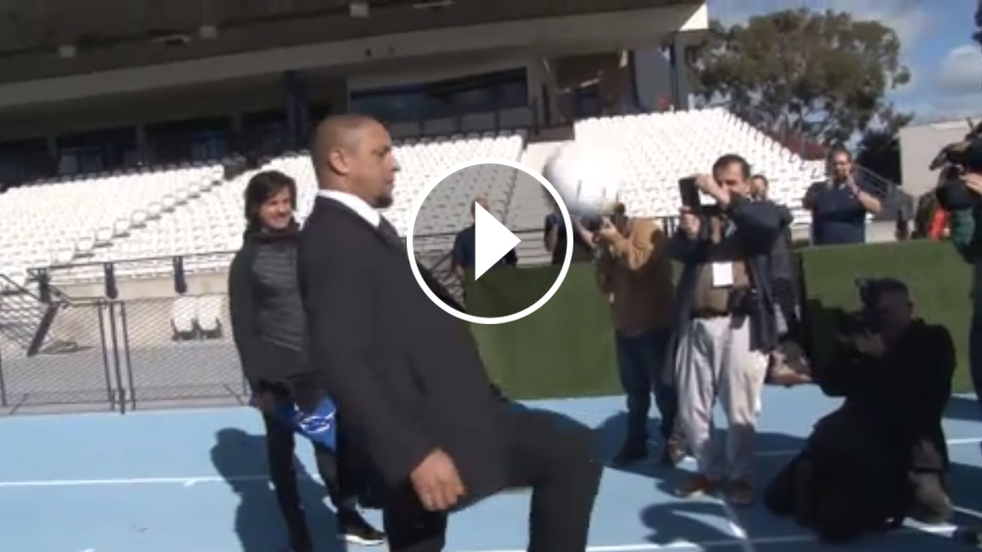 GFX Video Roberto Carlos