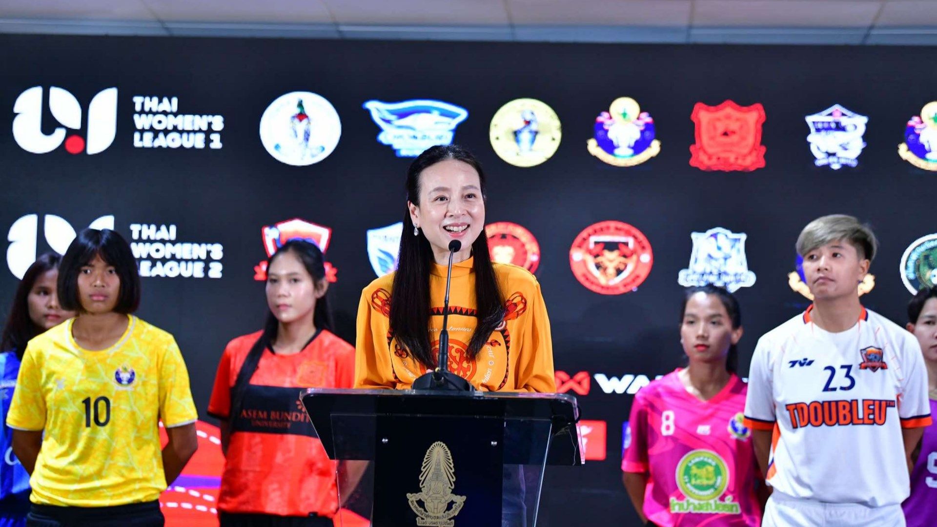 "มาดามแป้ง" นวลพรรณ ล่ำซำ