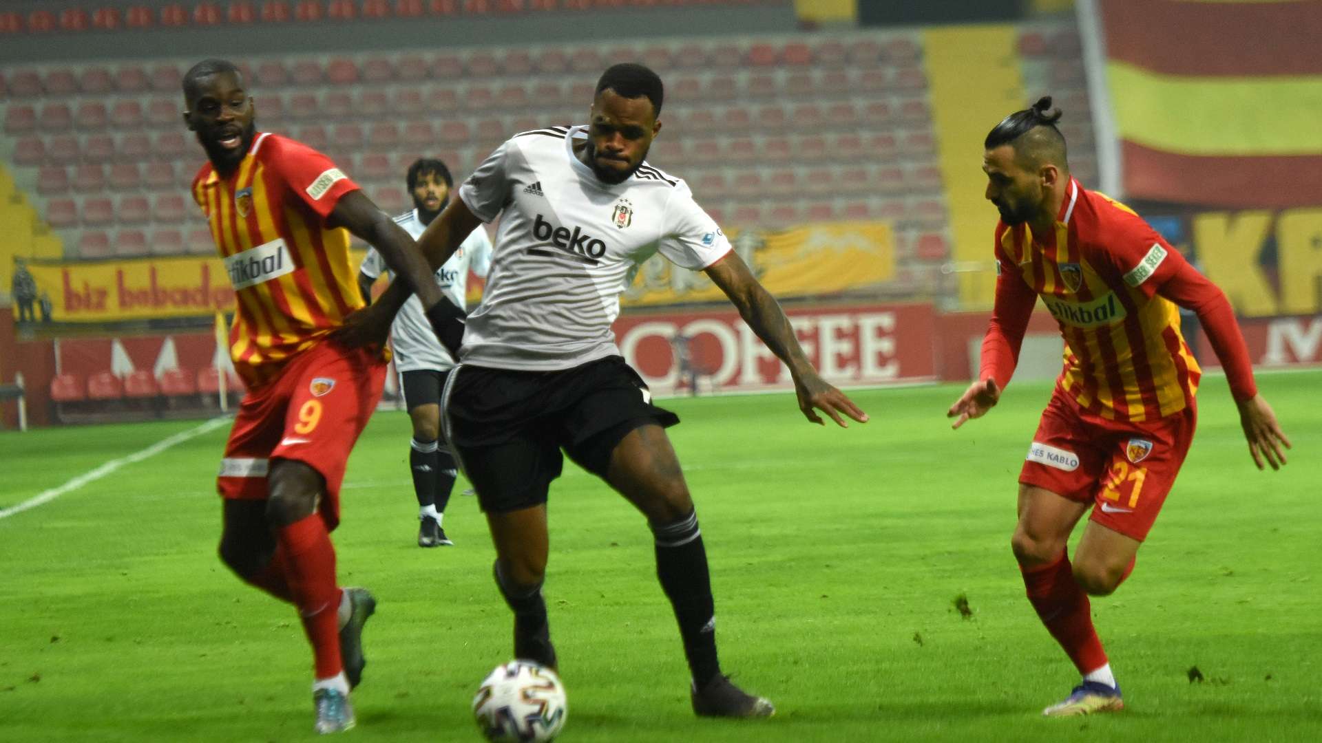 Kayserispor - Beşiktaş Kanga Cyle Larin 01032021.