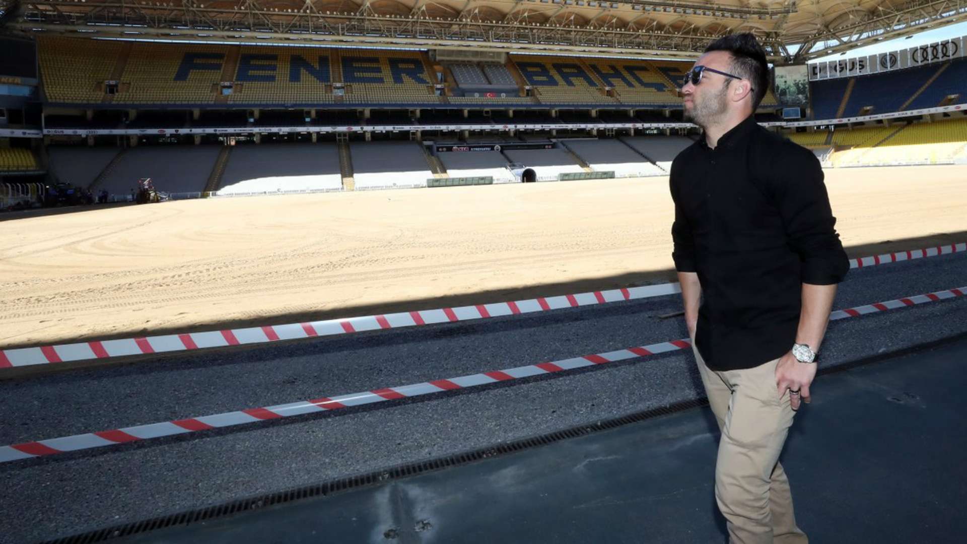 Mathieu Valbuena Fenerbahce Ulker Stadium 06132017