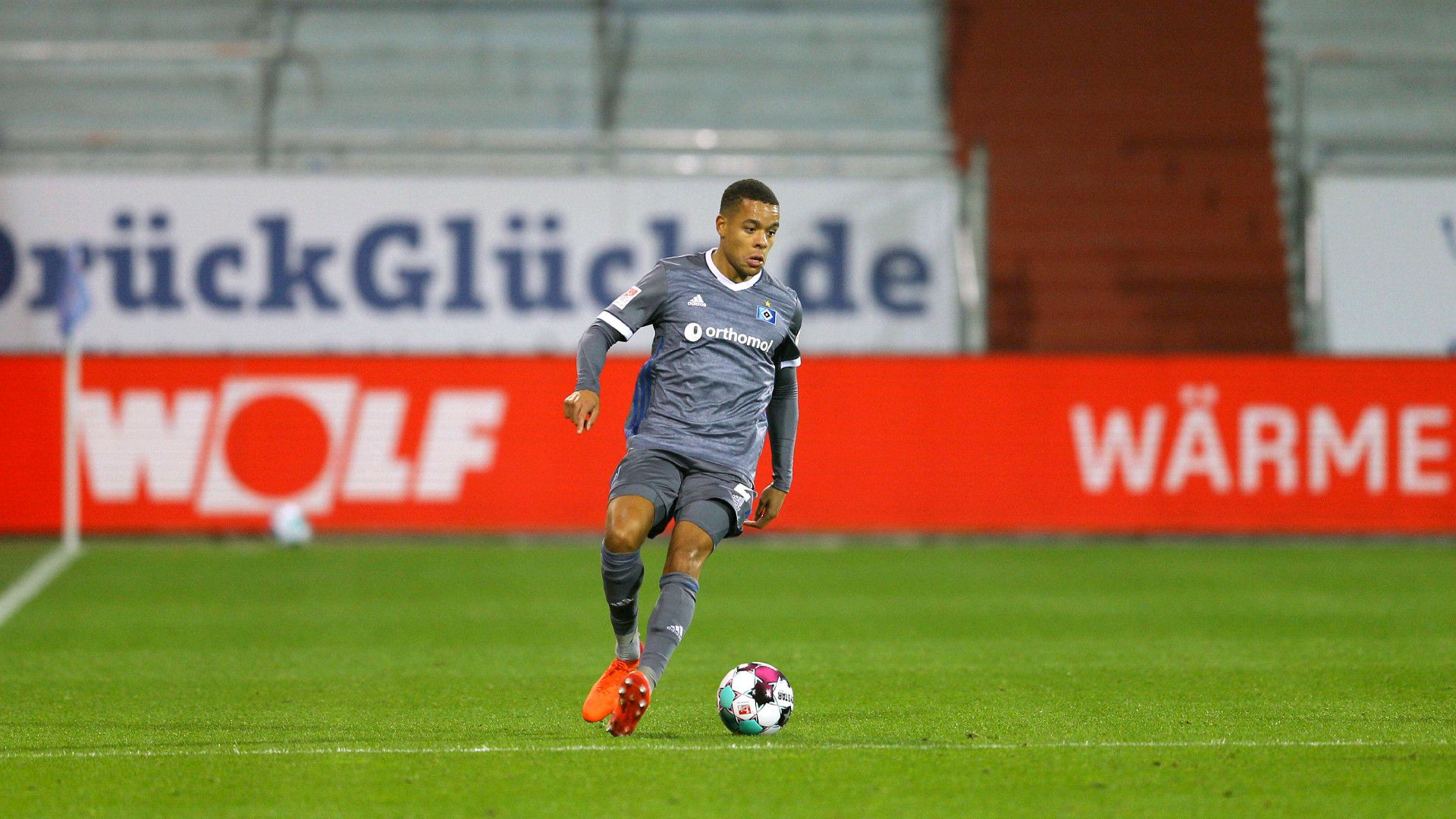 Jan Gyamerah_HSV_2. Bundesliga_09112020_Claus Bergmann