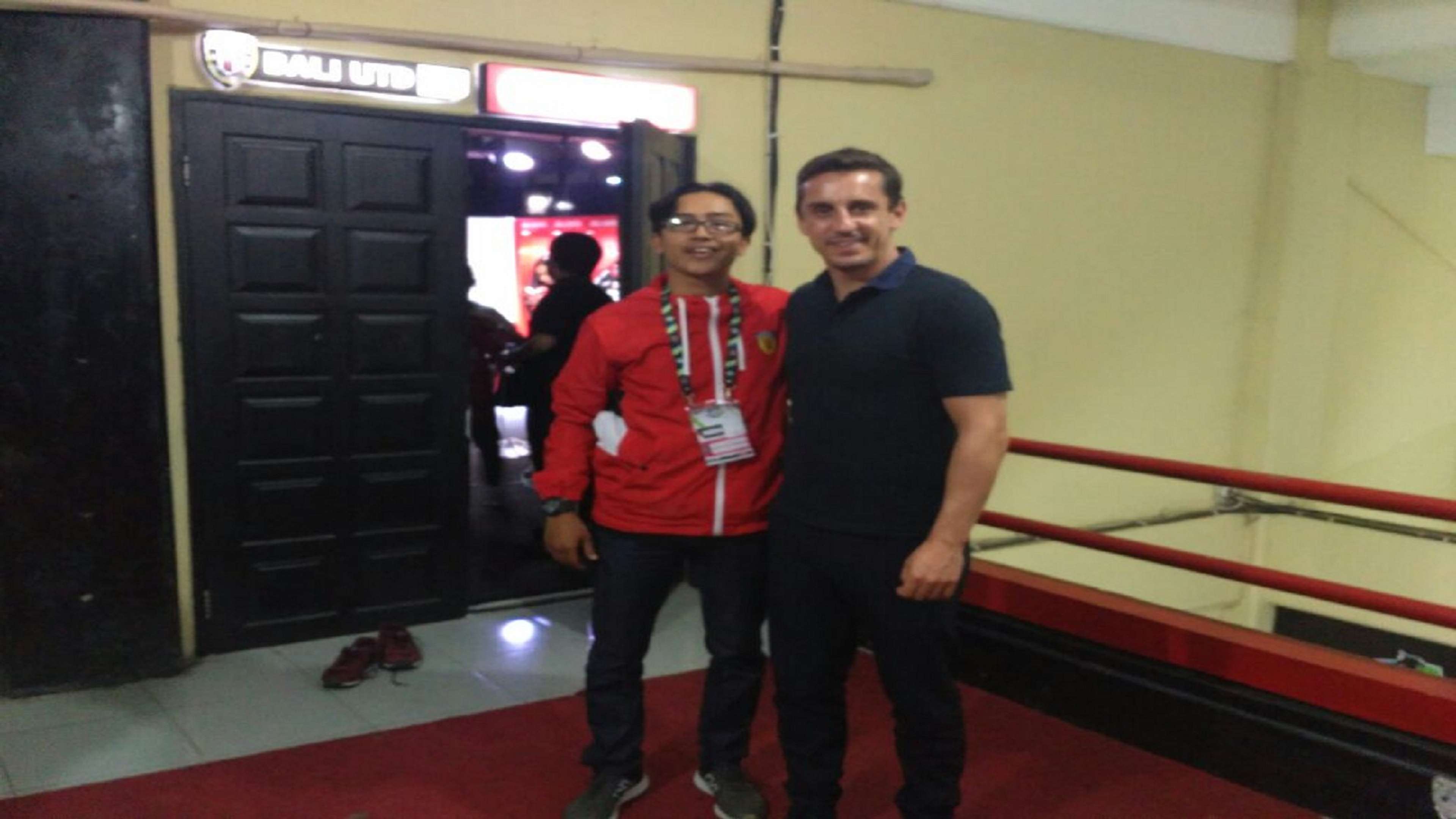Gary Neville & Manajemen Bali United