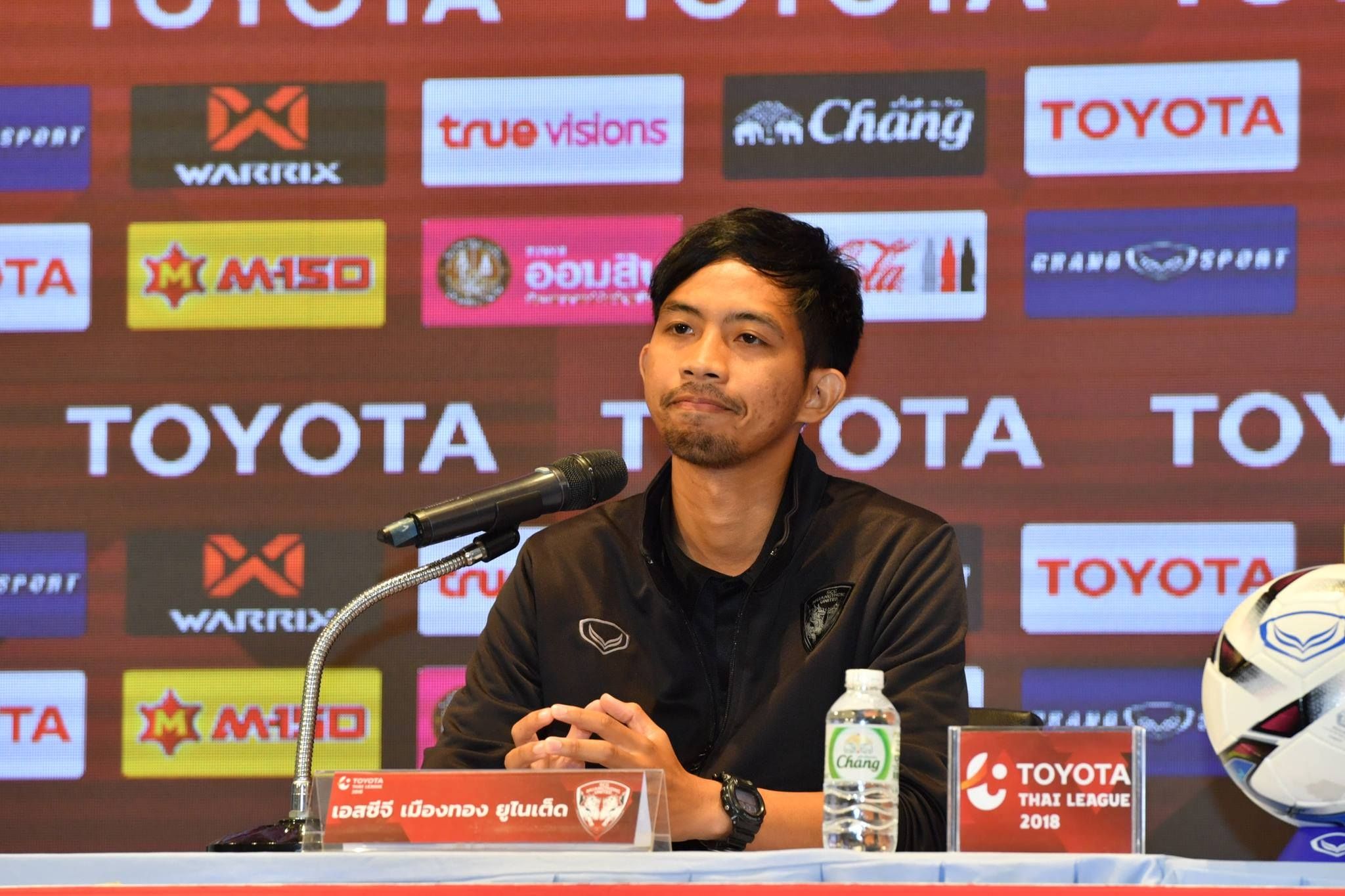 ชัยกร ชมชื่น