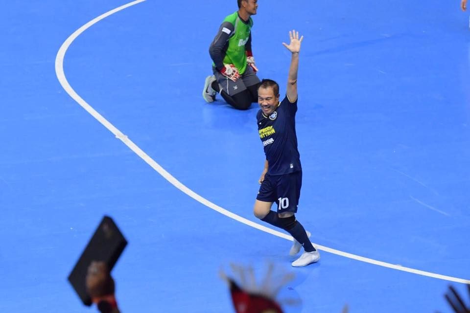 Class of ’92 in Bangkok with Ballr and Donaco