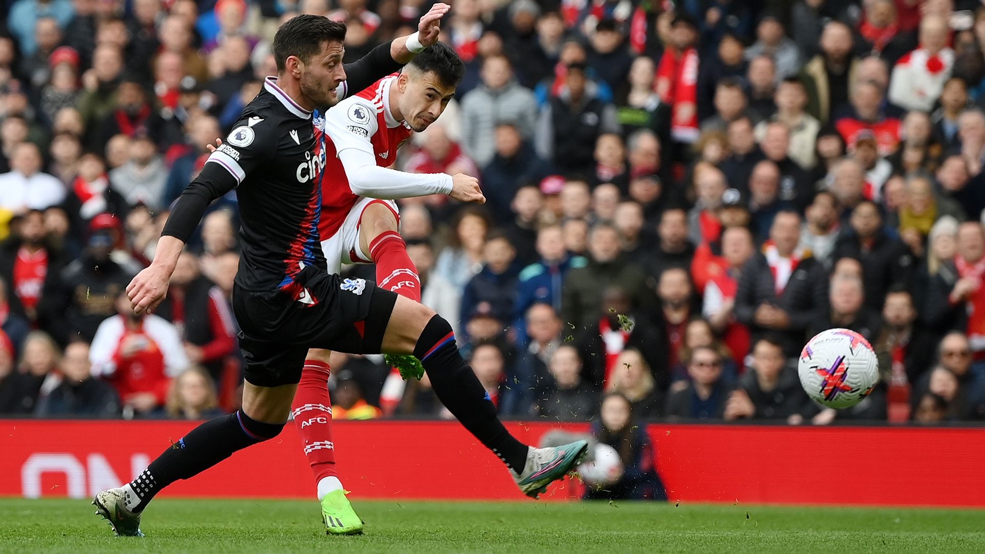 Gabriel Martinelli shot Arsenal Crystal Palace Premier League 2022-23