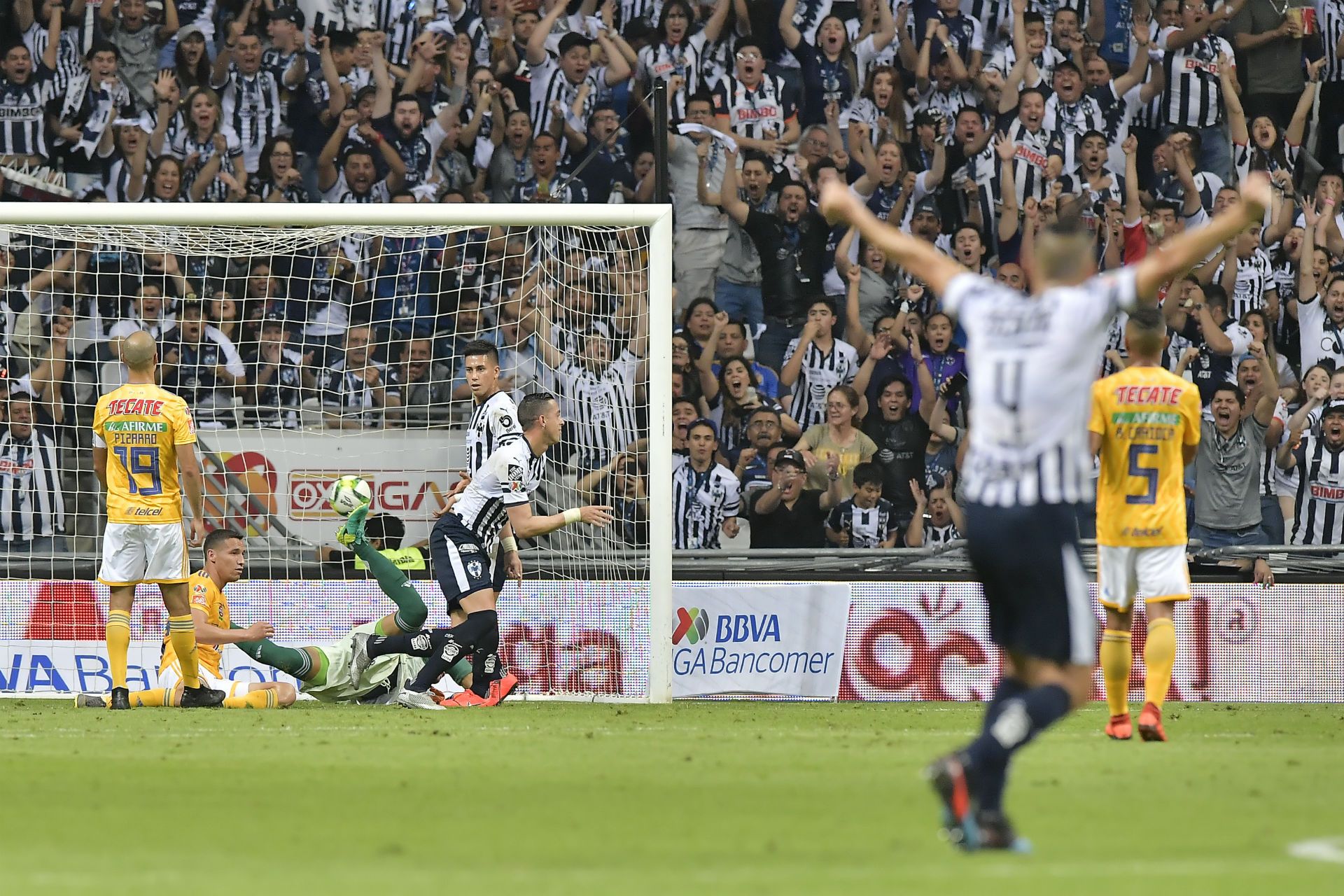 Monterrey Tigres Rogelio Funes Mori