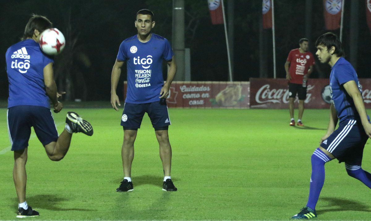 Albirroja Previa Uru2