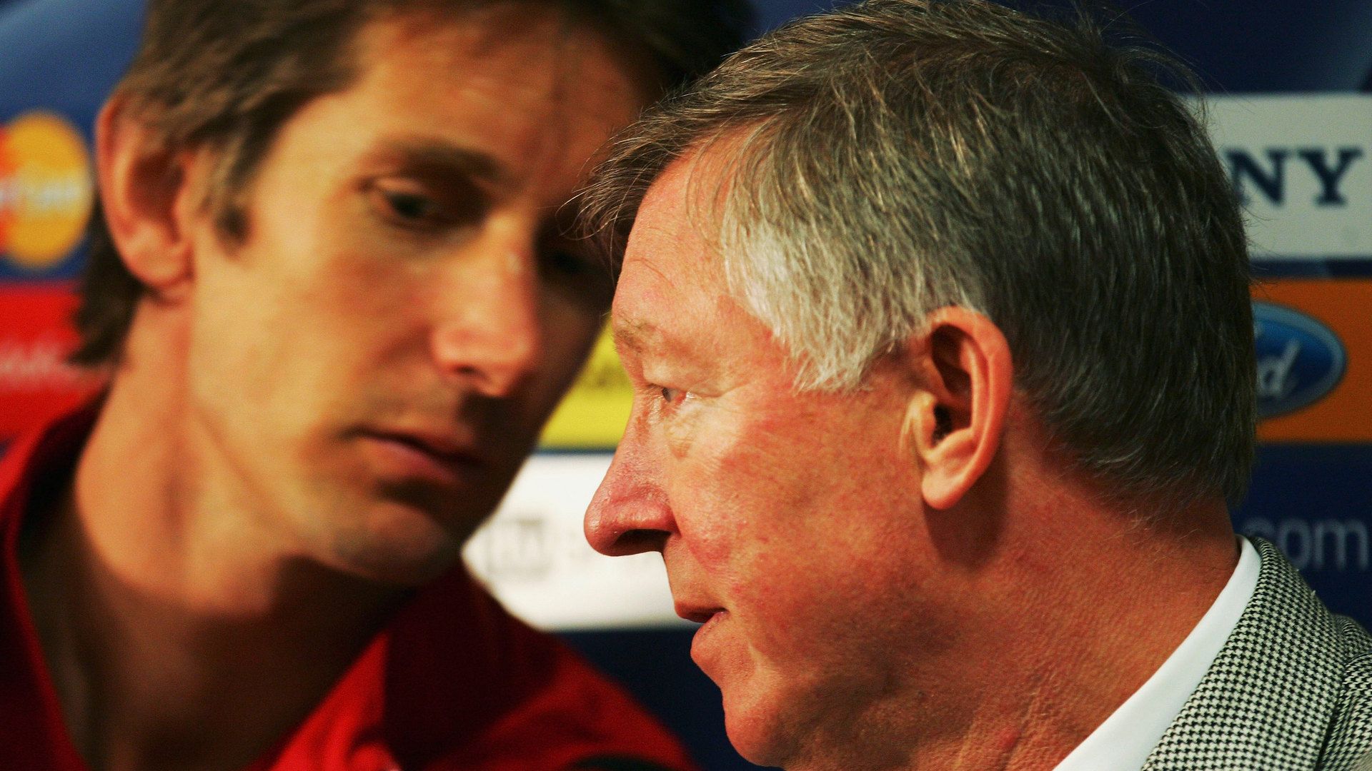 Edwin van der Sar, Alex Ferguson