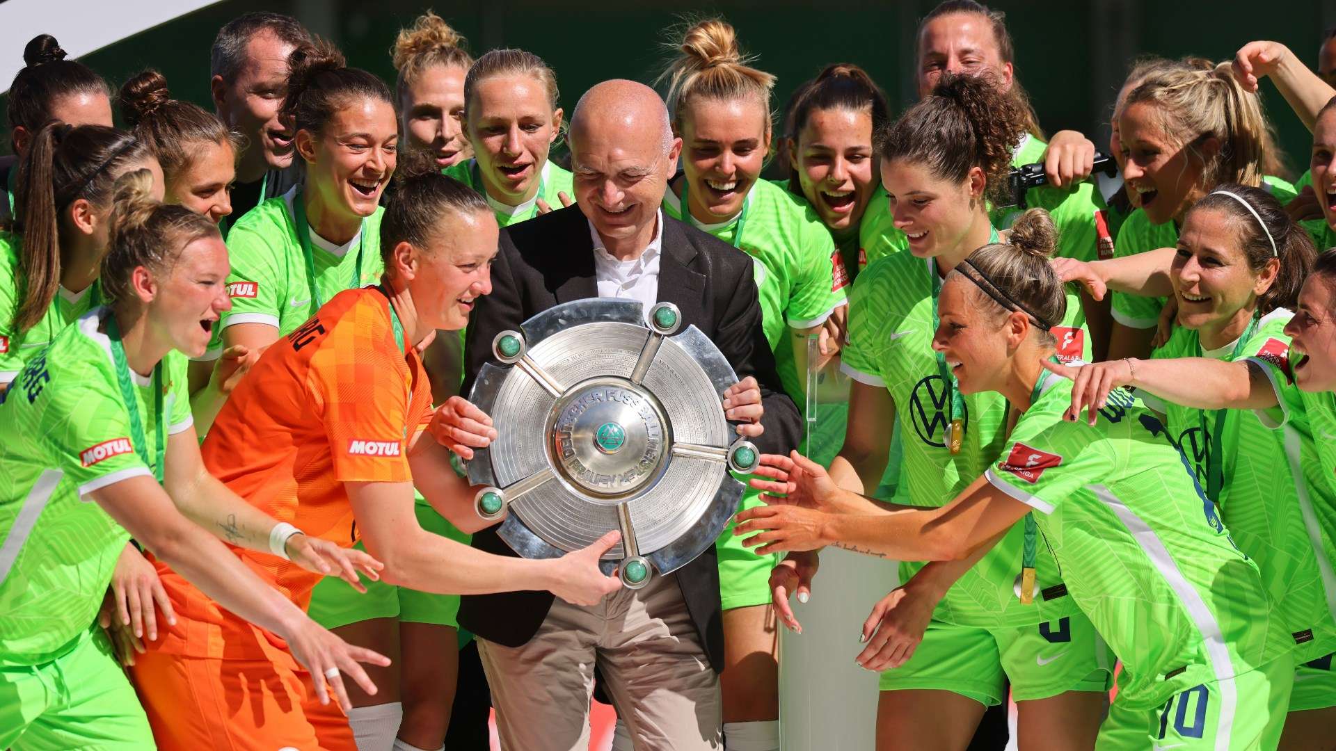 VfL Wolfsburg women champions 2022