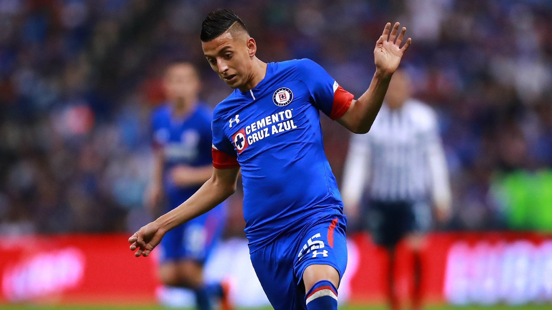 Roberto Alvarado Cruz Azul 121218
