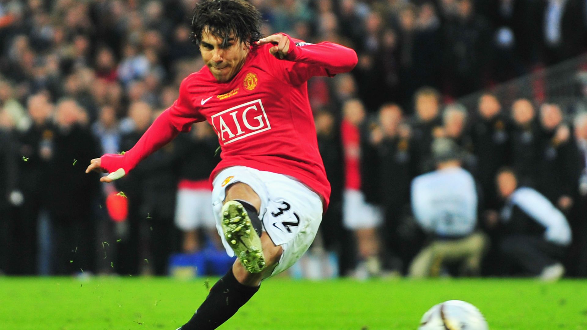 Carlos Tevez Carling Cup Final match between Manchester United Tottenham 2009