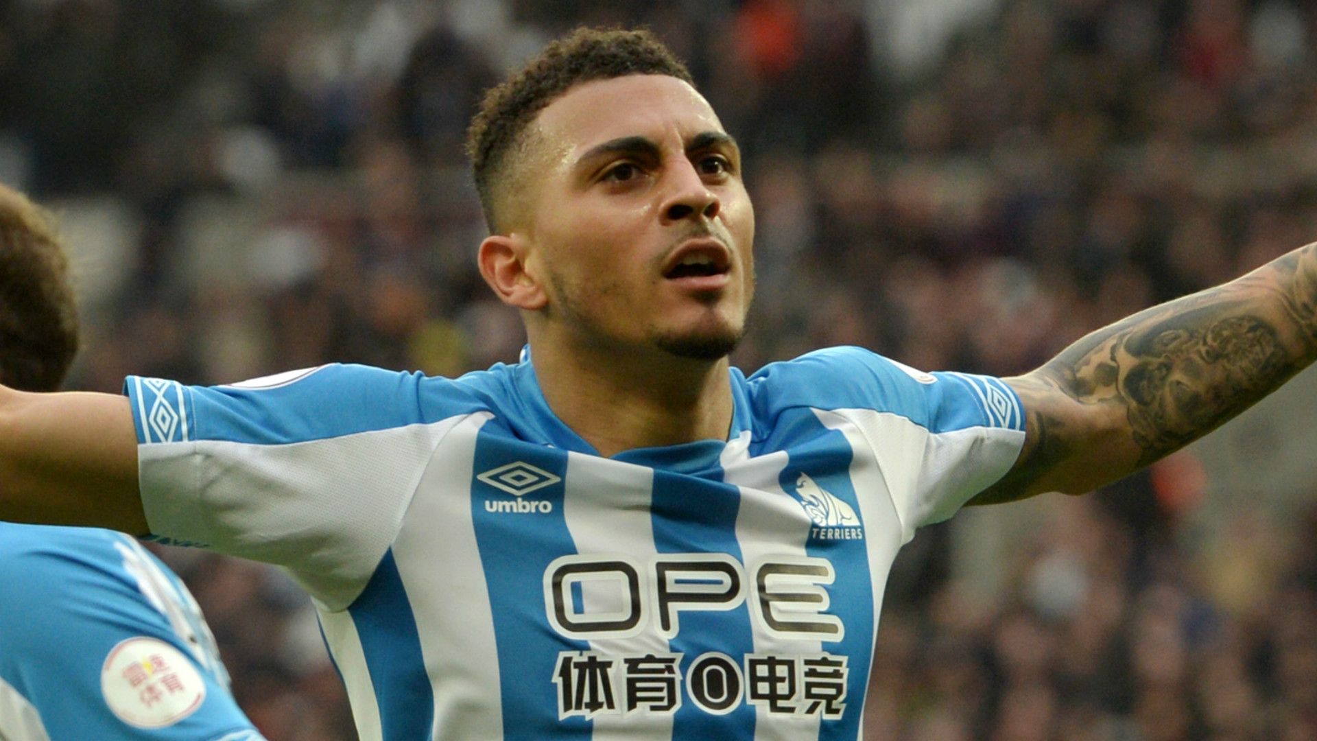 Karlan Grant Huddersfield Town 2018-19