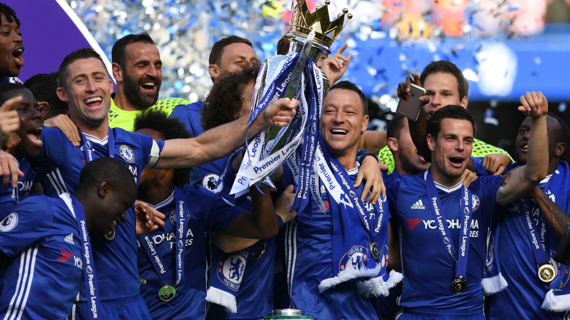 Chelsea Premier League trophy 2017