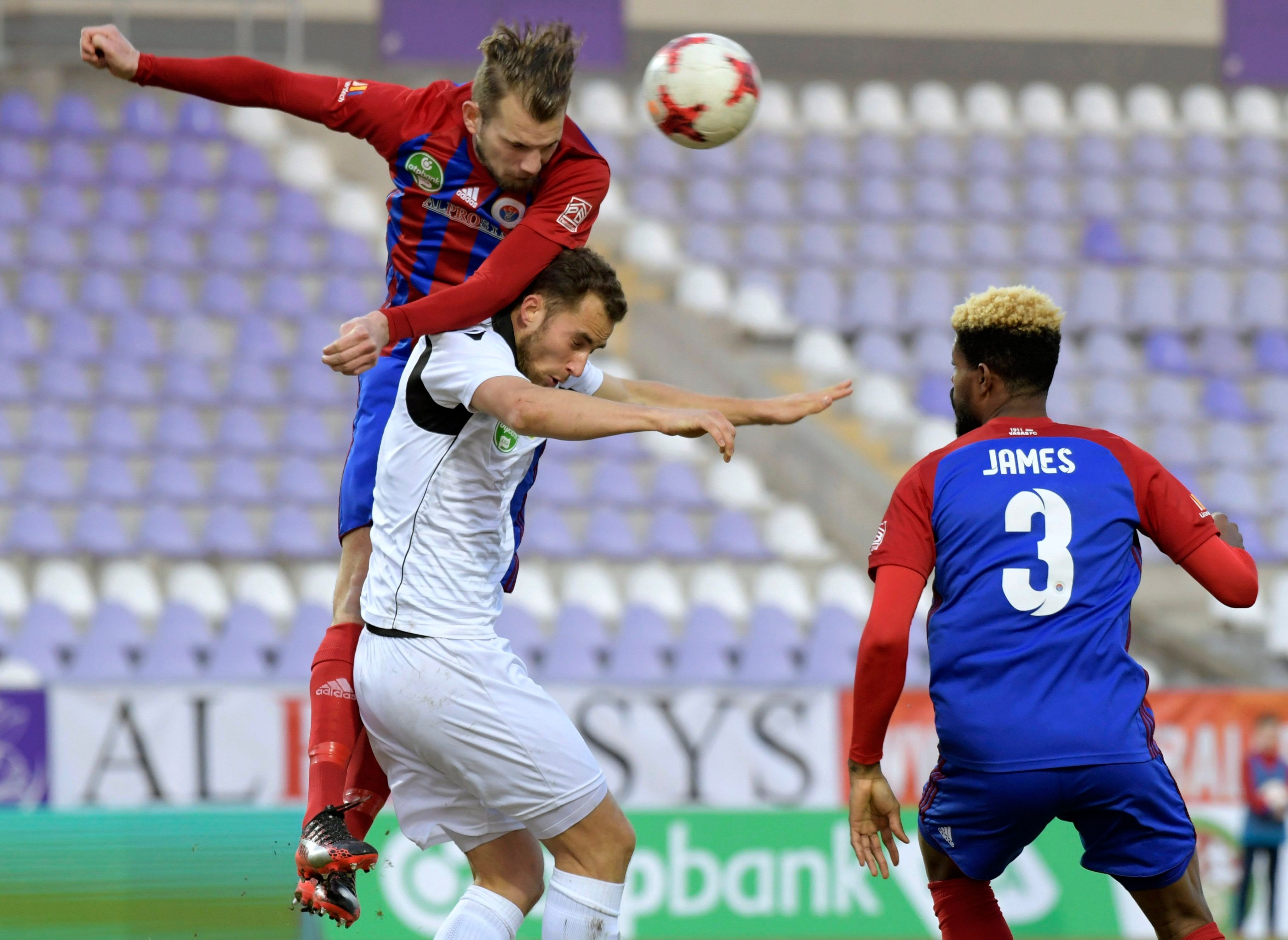 Vít Benes James Manjrekar Eppel Vasas Honvéd