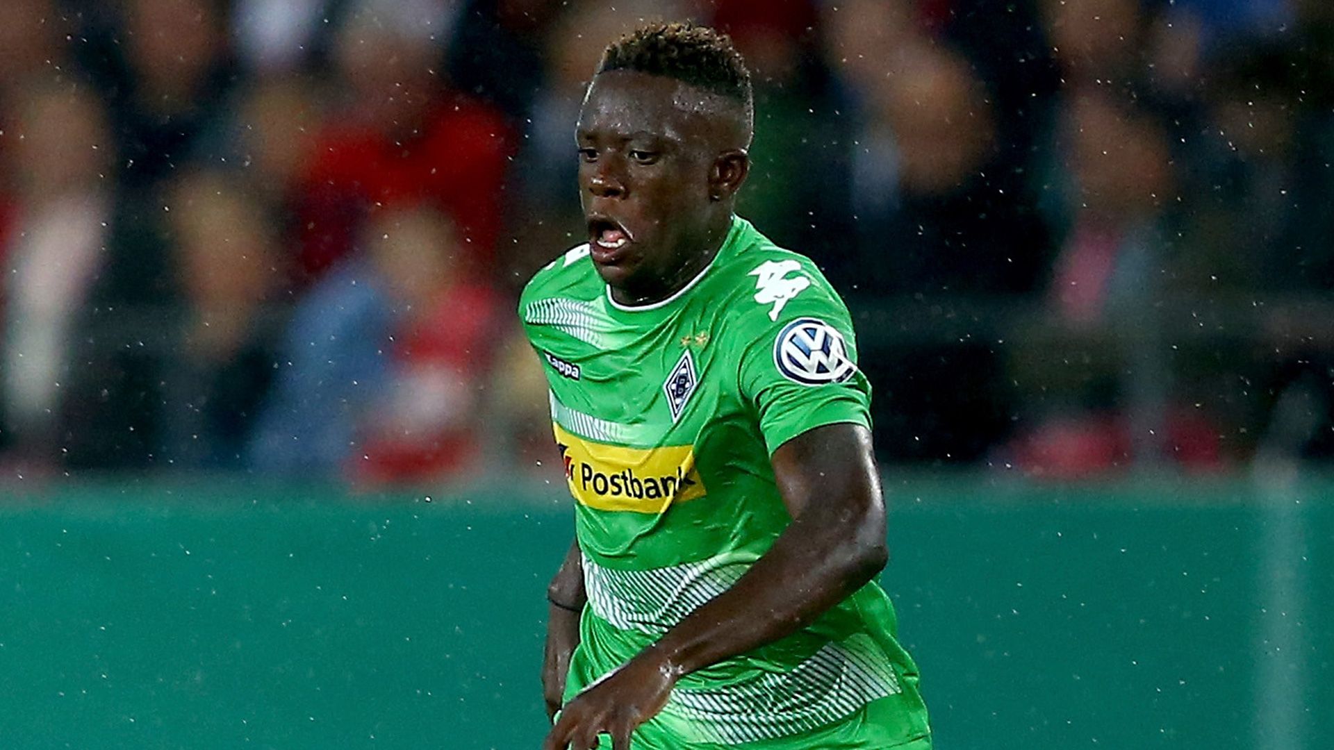 Dennis Zakaria Gladbach Bundesliga 0817