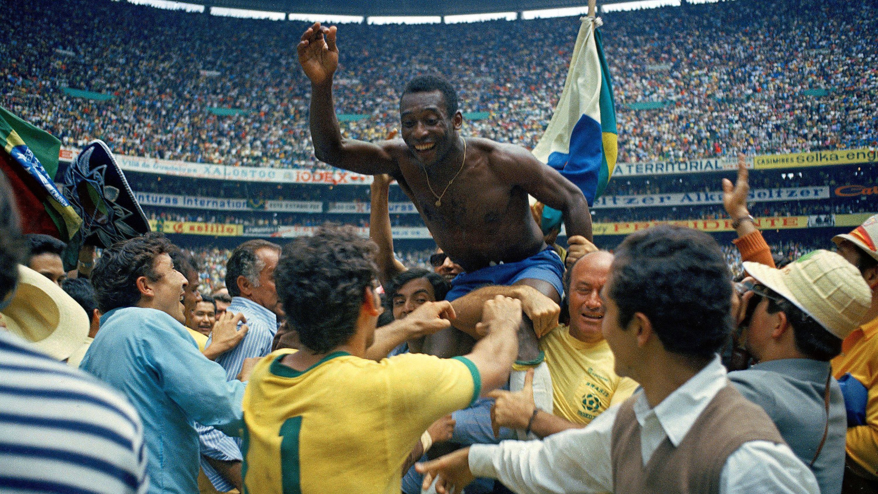 Pele Brazil Italy 1970 World Cup final