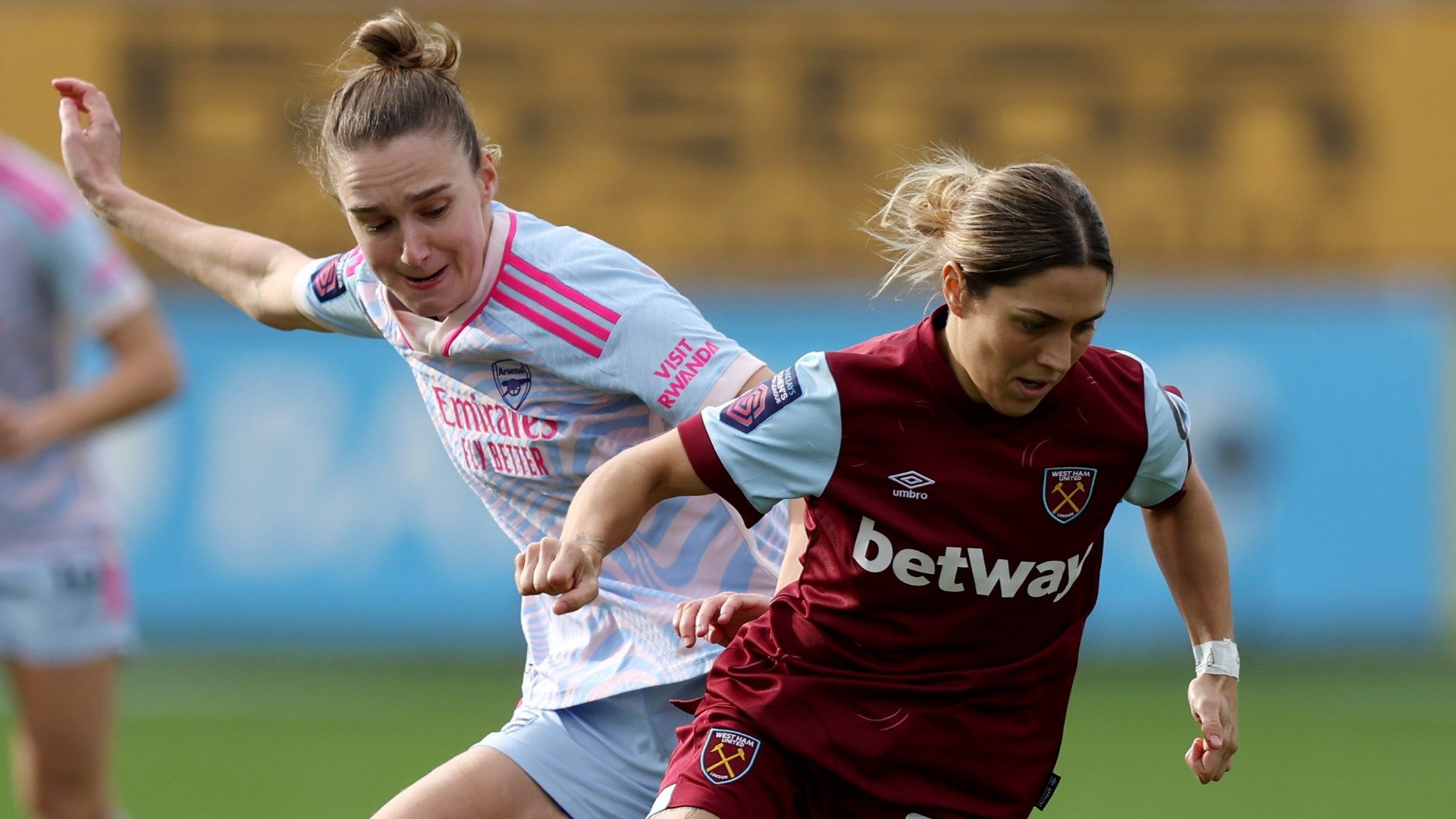 Vivianne Miedema Katrina Gorry Arsenal West Ham Women 2023-24
