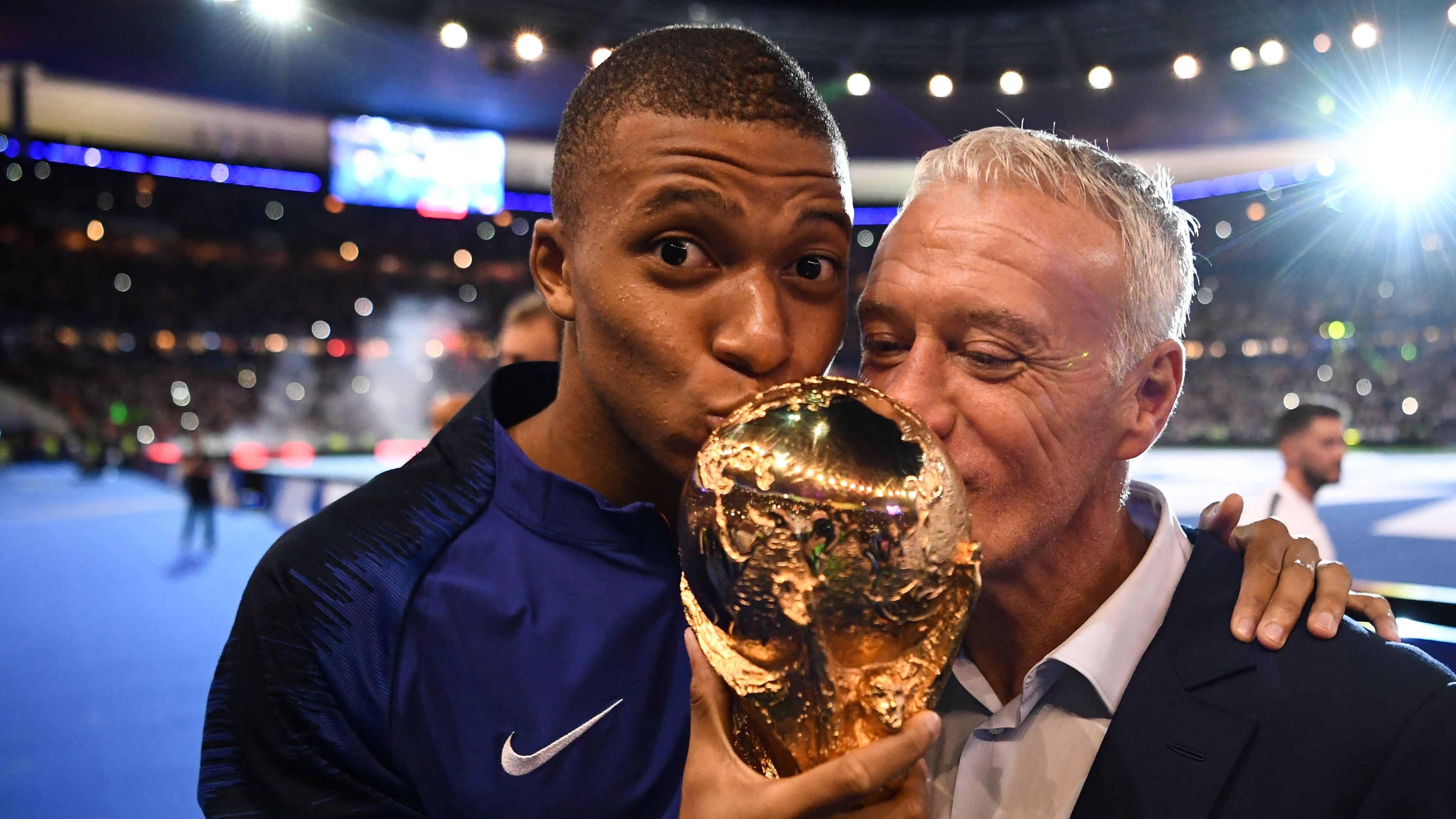 Mbappé Deschamps 2018 World Cup 