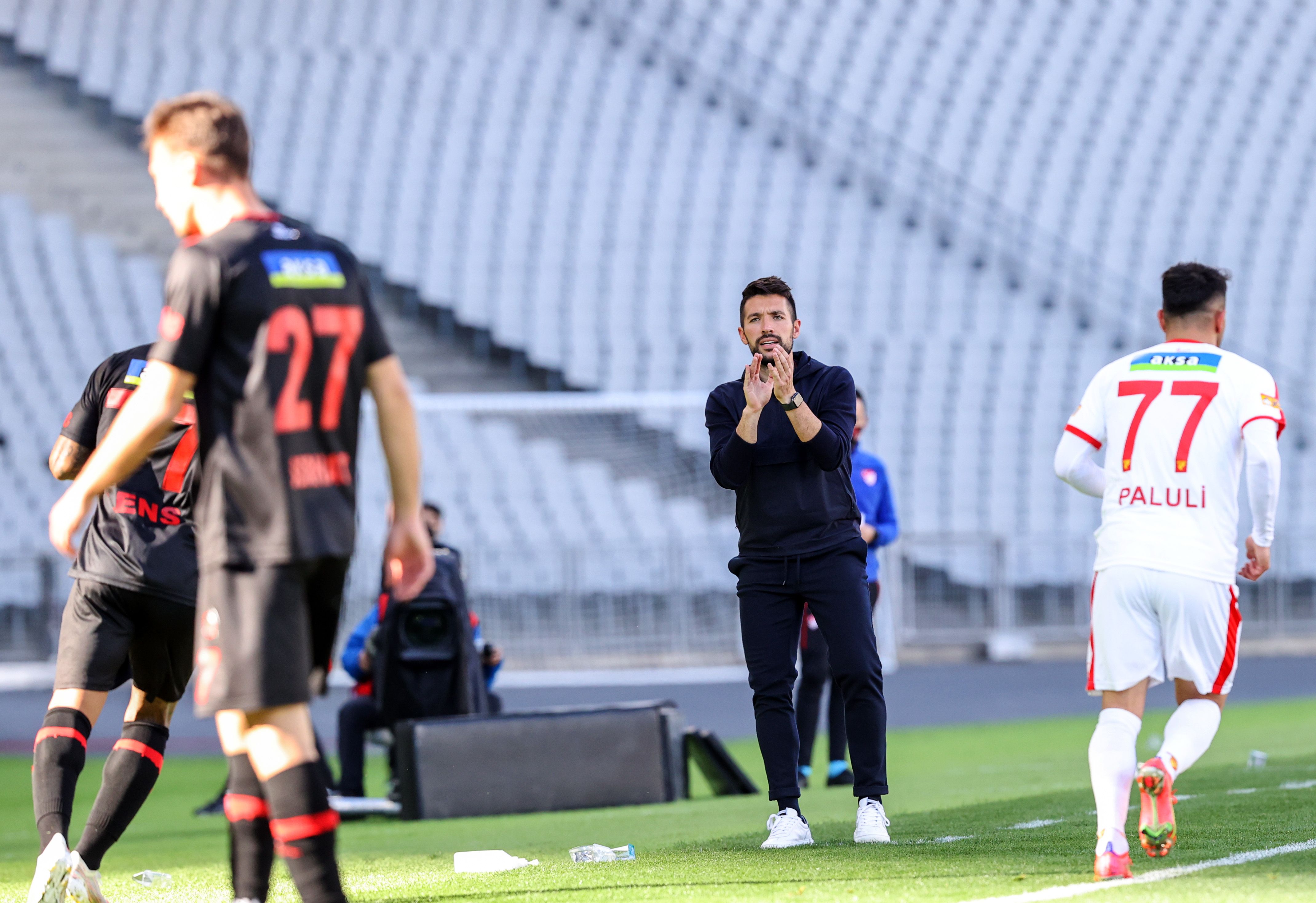 Francesco Farioli Fatih Karagumruk Coach