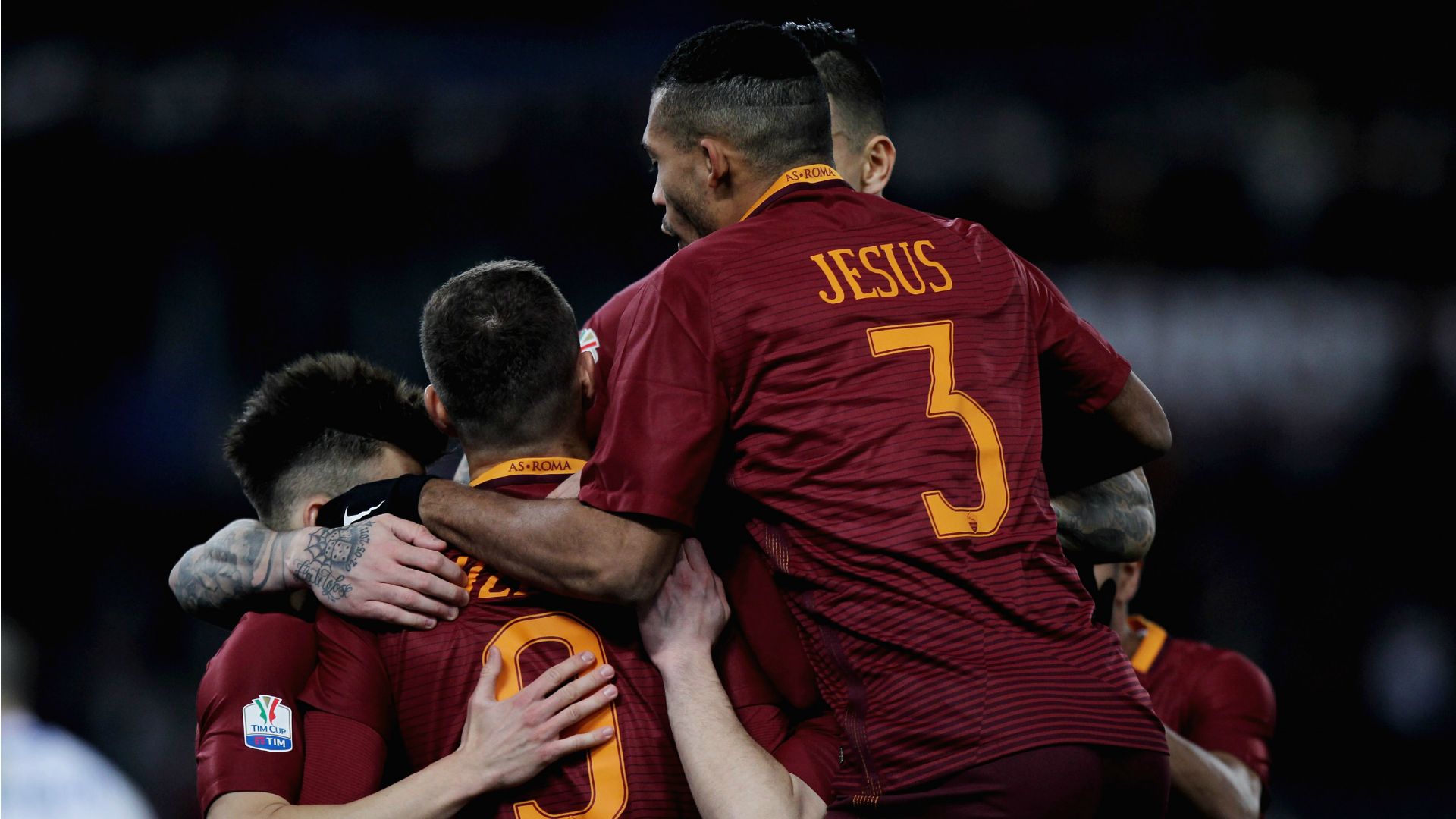 Roma players celebrating vs Sampdoria Coppa Italia 19012017