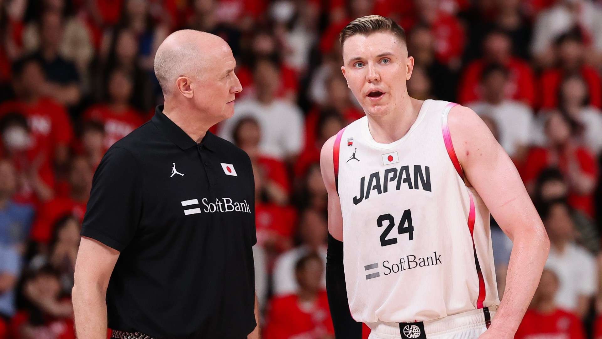 Tom Hovasse-Josh Hawkinson-japan-basketball-202407