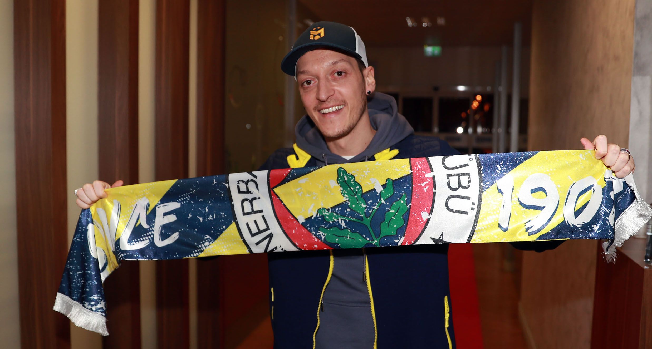 Mesut Ozil Fenerbahce Transfer