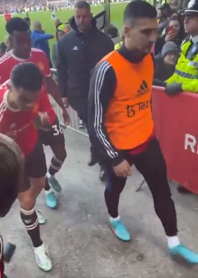 Man Utd Everton phone