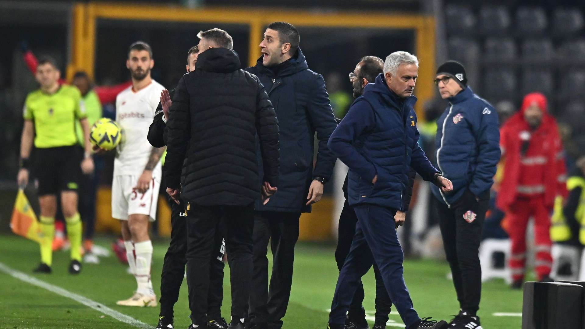 Jose Mourinho Cremonese vs Roma 2022-23