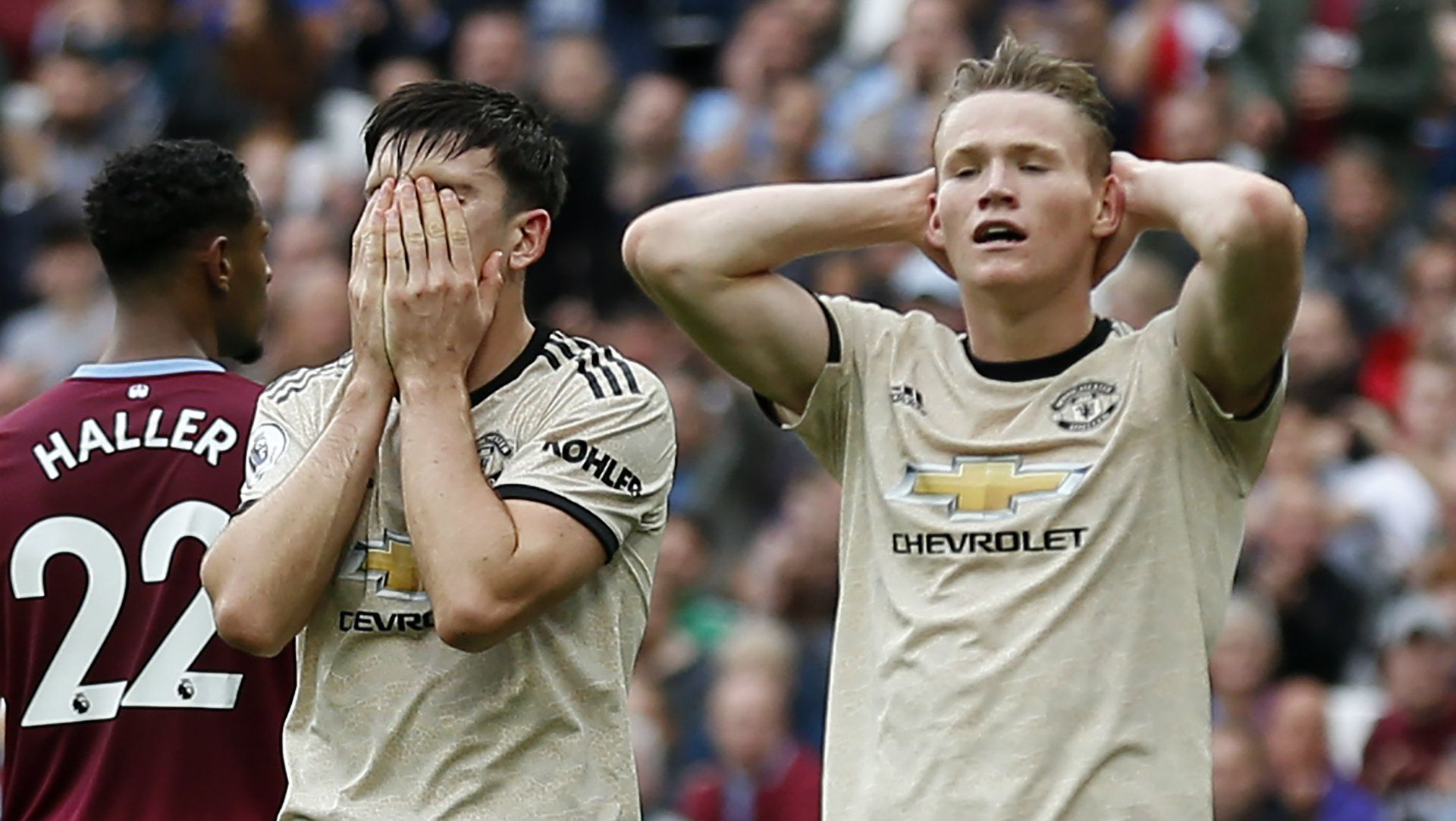 Harry Maguire Scott McTominay West Ham vs Man Utd 2019-20