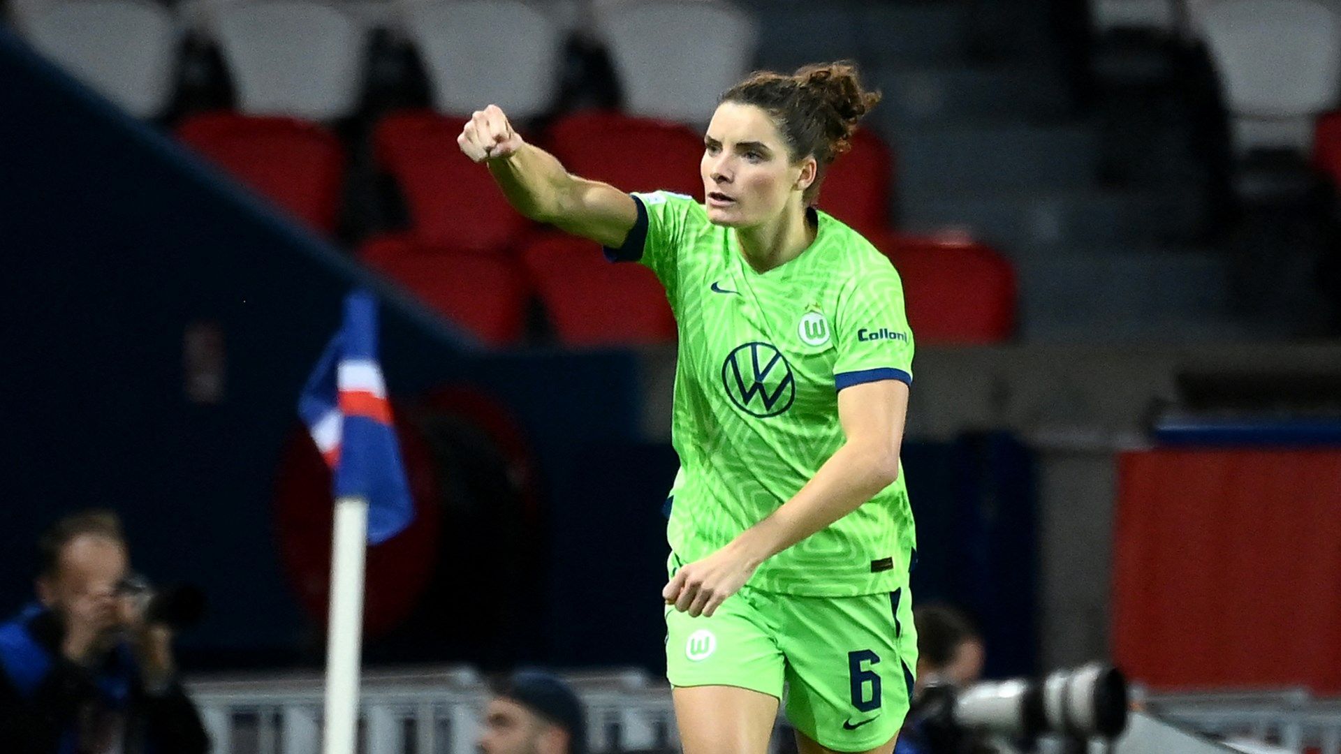 Dominique Janssen Wolfsburg UWCL 2022-23