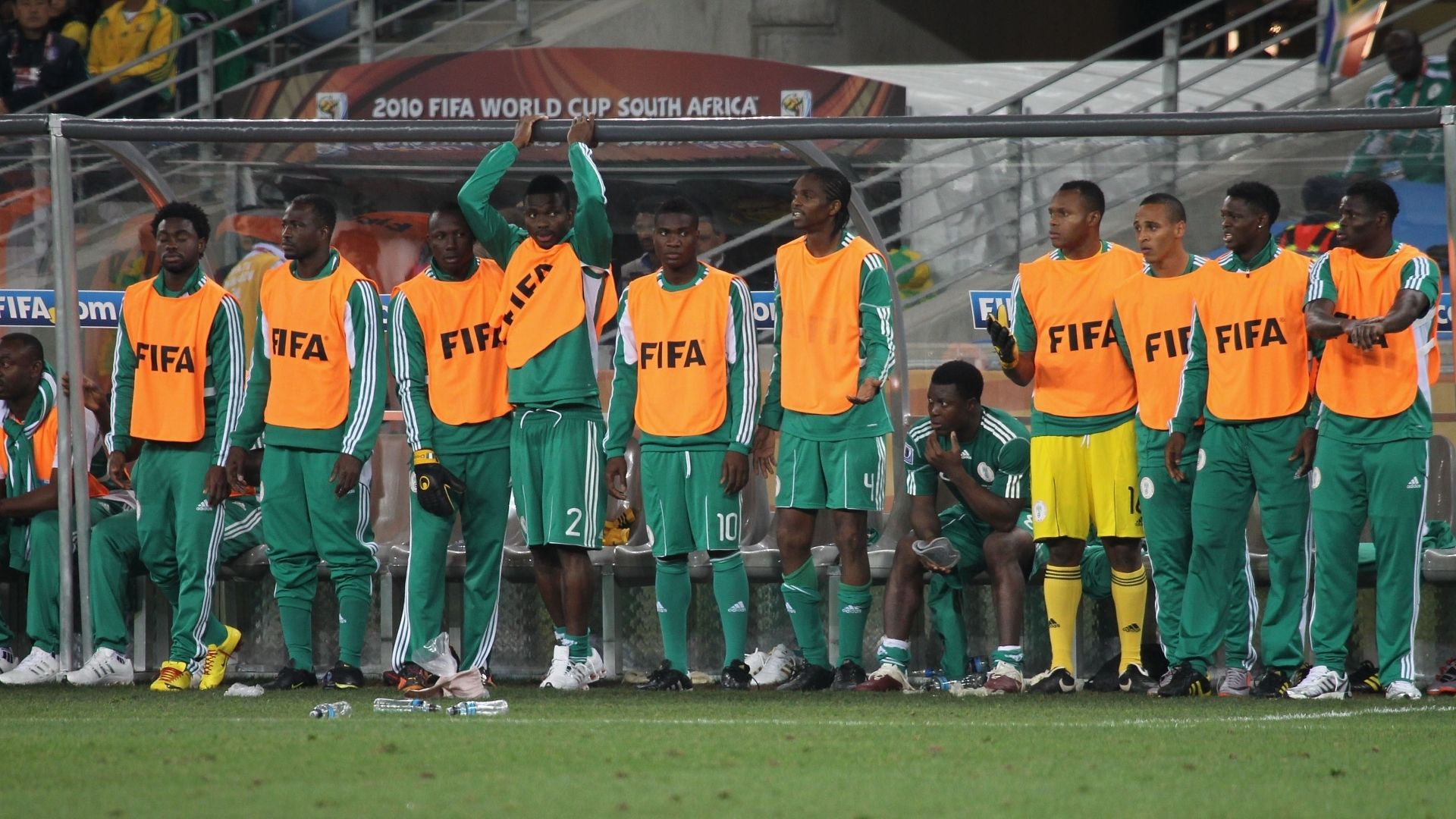Nigeria bench World Cup 2010
