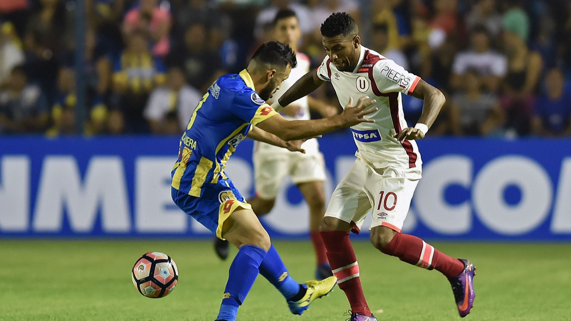 Alexi Gomez Universitario