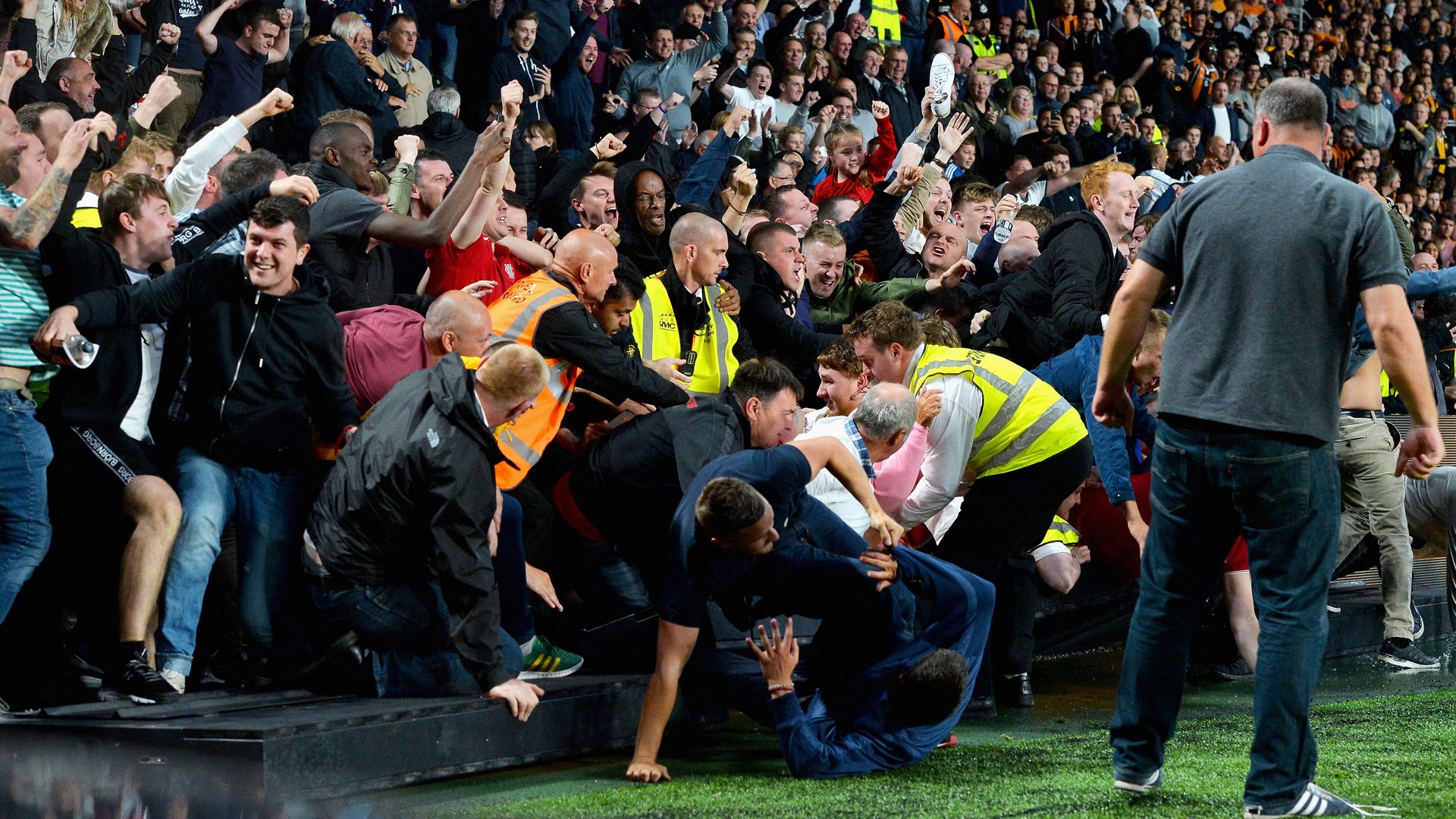 Manchester United Fans Hull City Premier League 08272016